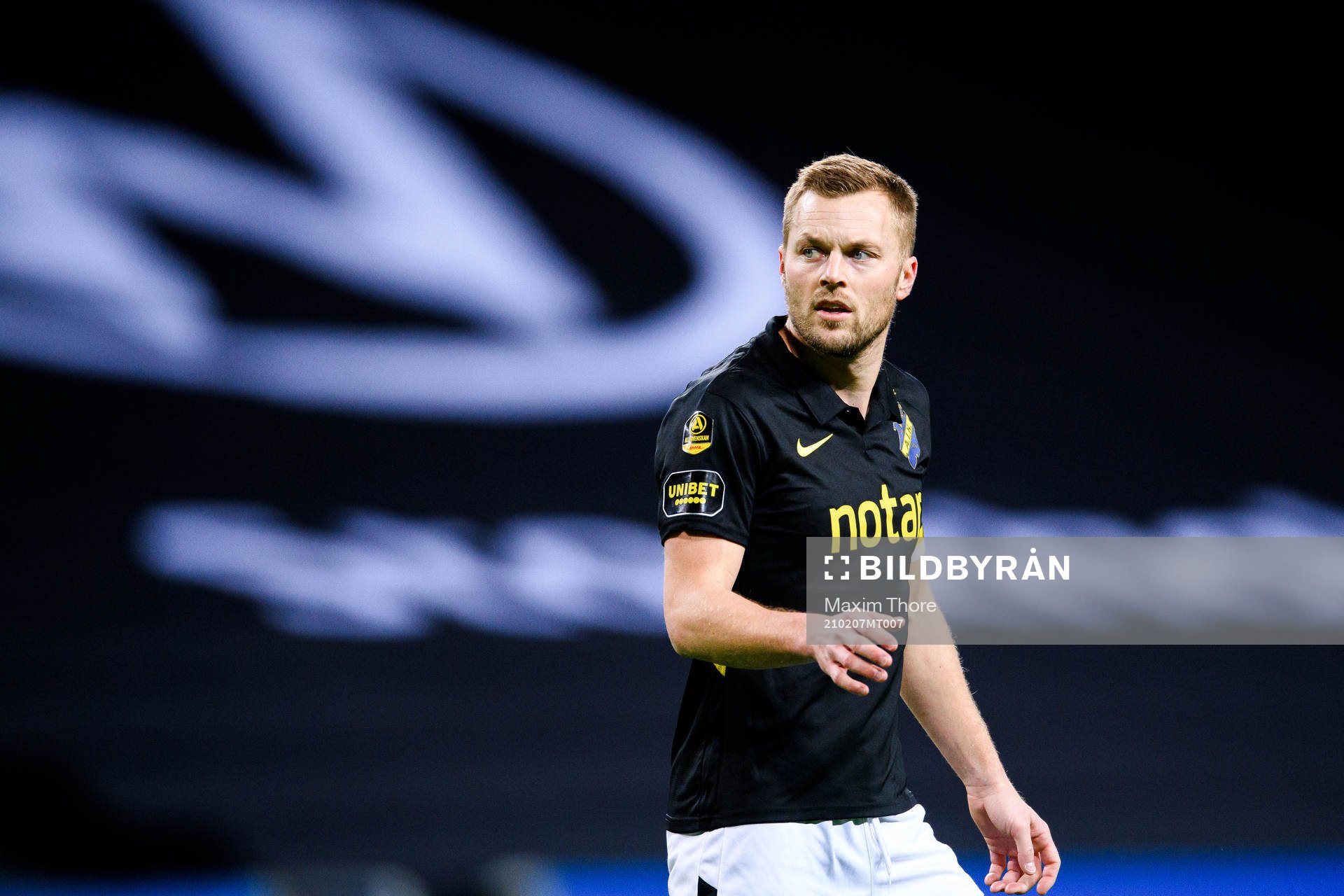 s Sebastian Larsson