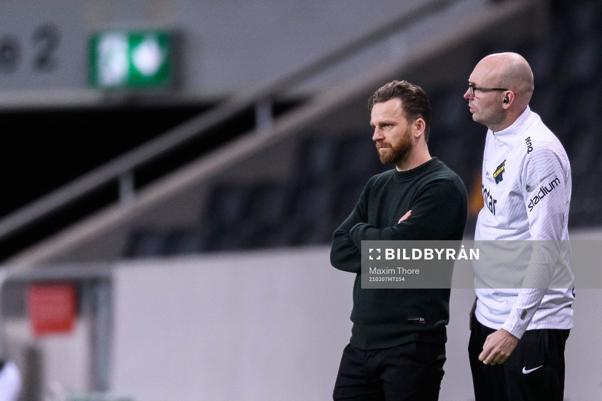 s tränare Bartosz Grzelak och assisterande tränare
