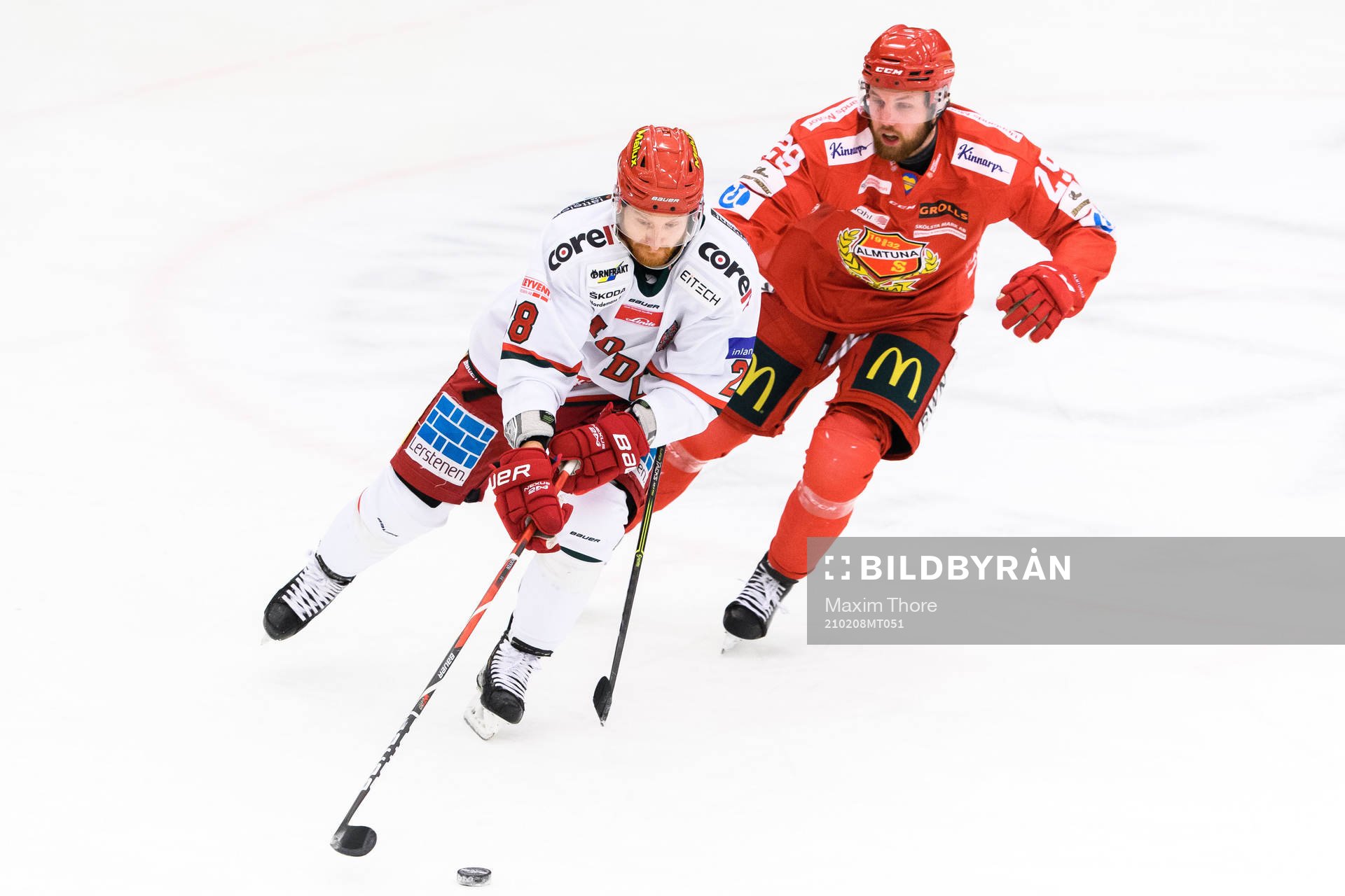 Modos Michael Boivin och Almtunas Mattias Johansson