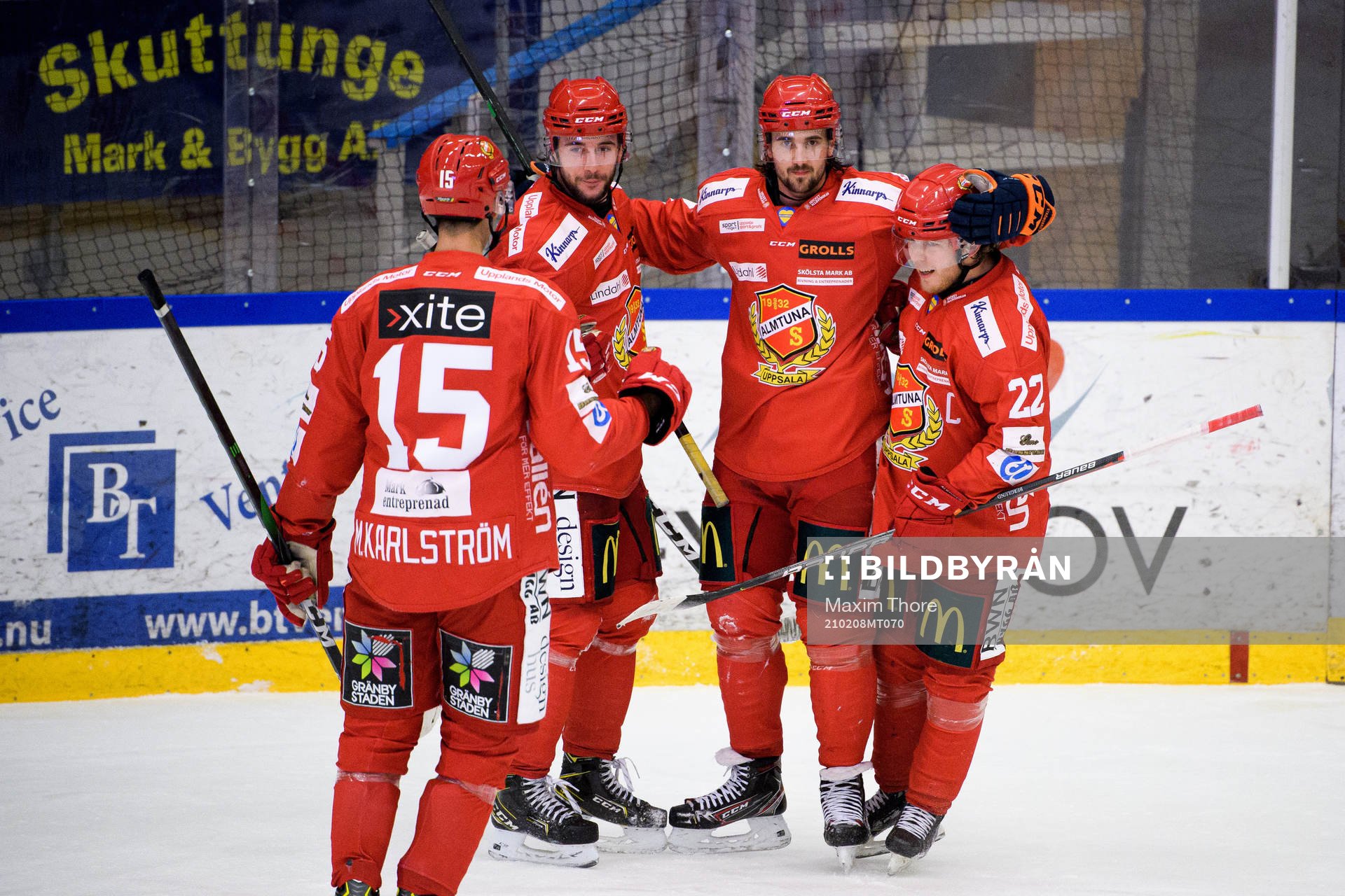 Almtunas Johan Eriksson jublar