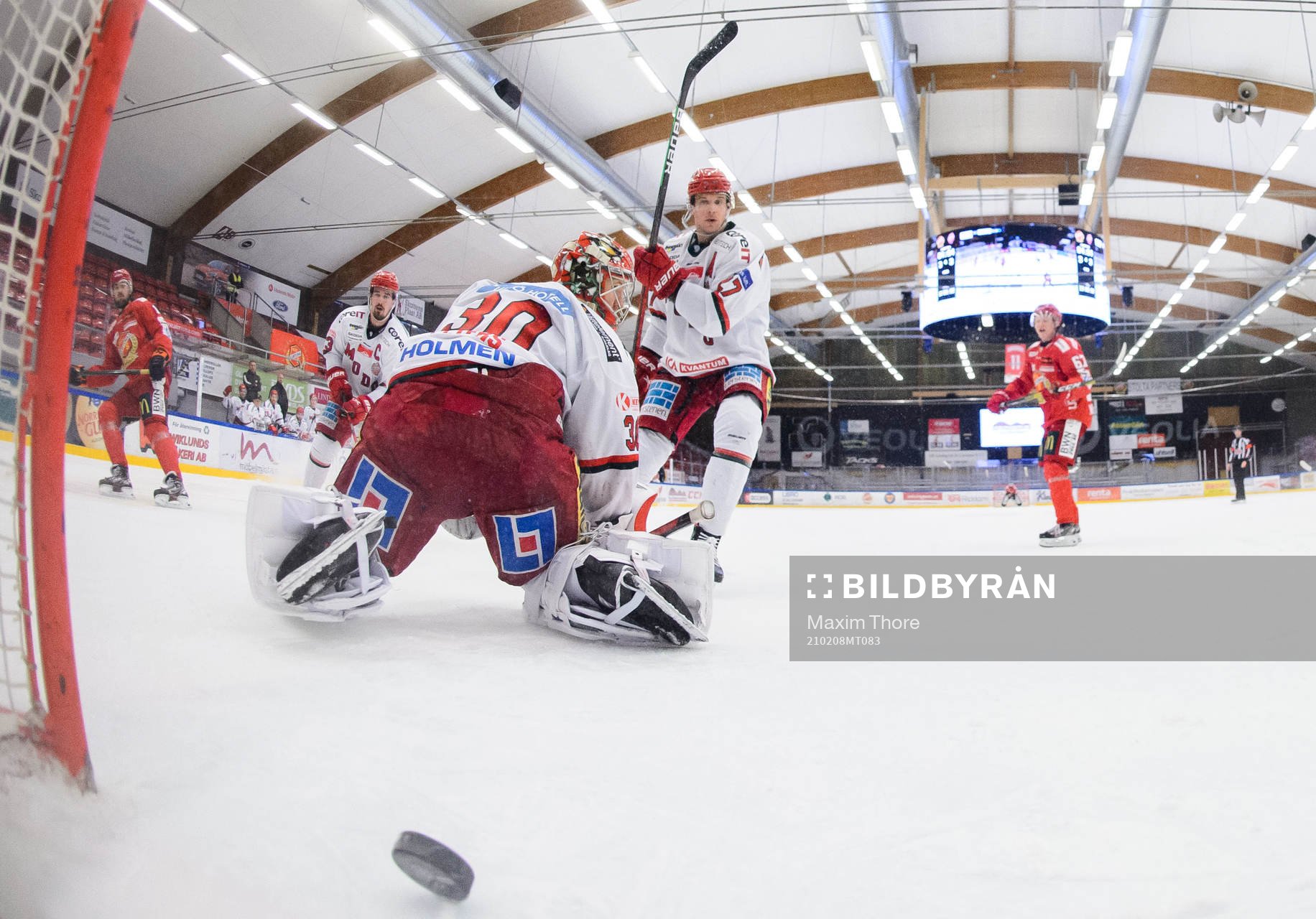 Almtunas Johan Eriksson gör det avgörande 4-3 målet