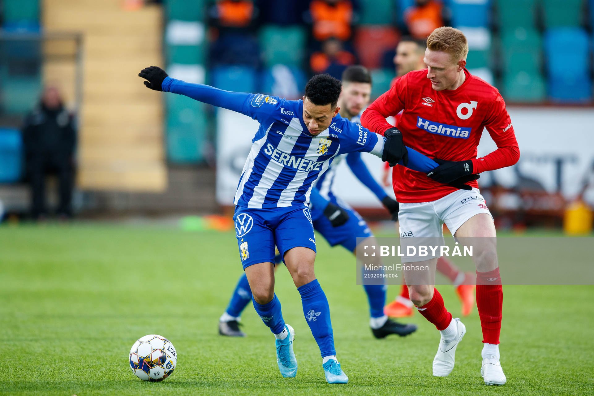IFK Göteborgs Tobias Sana och Degerfors Nicklas Maripuu