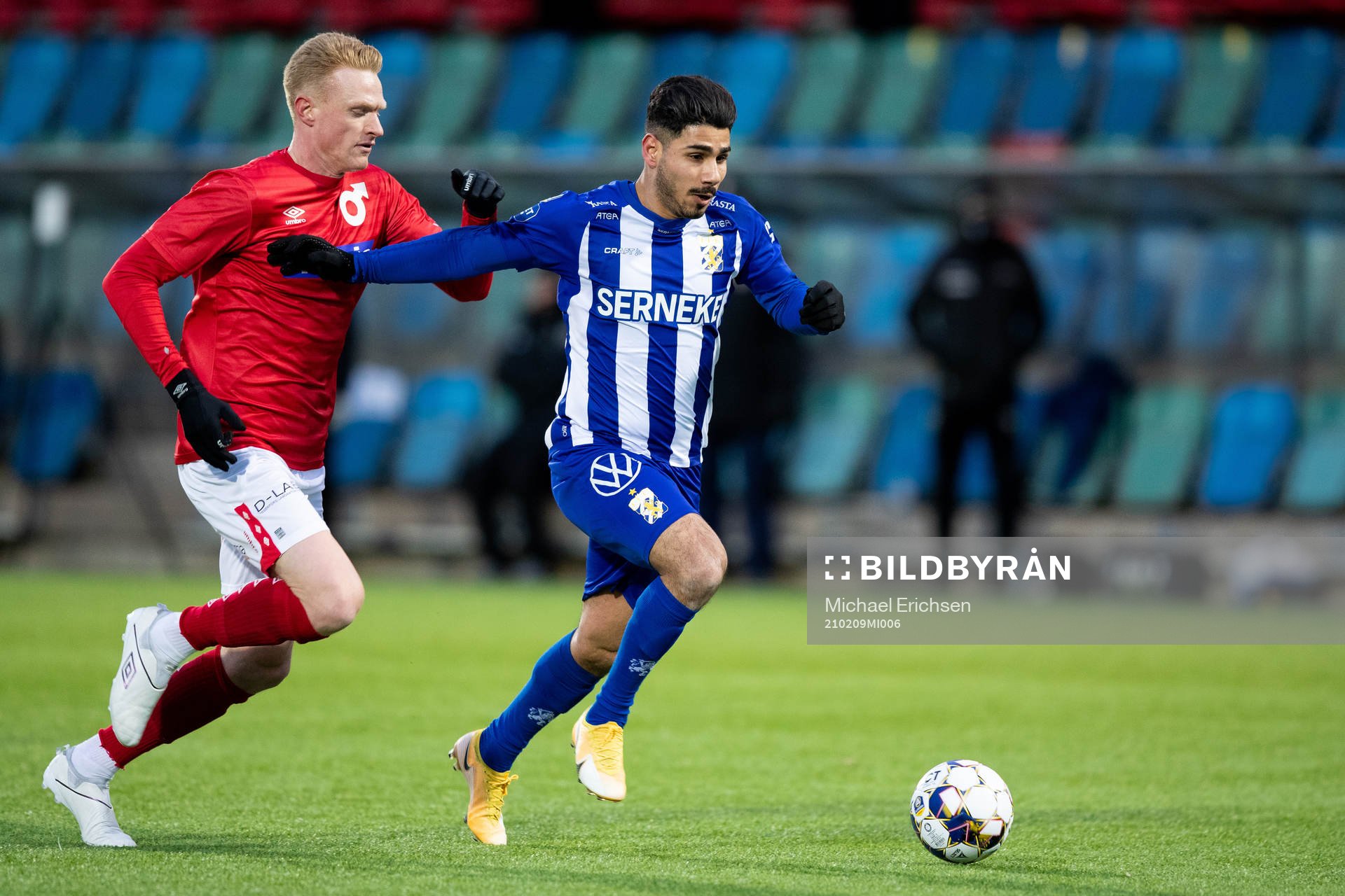 Degerfors Jakob Ortmark och IFK Göteborgs Hosam Aiesh