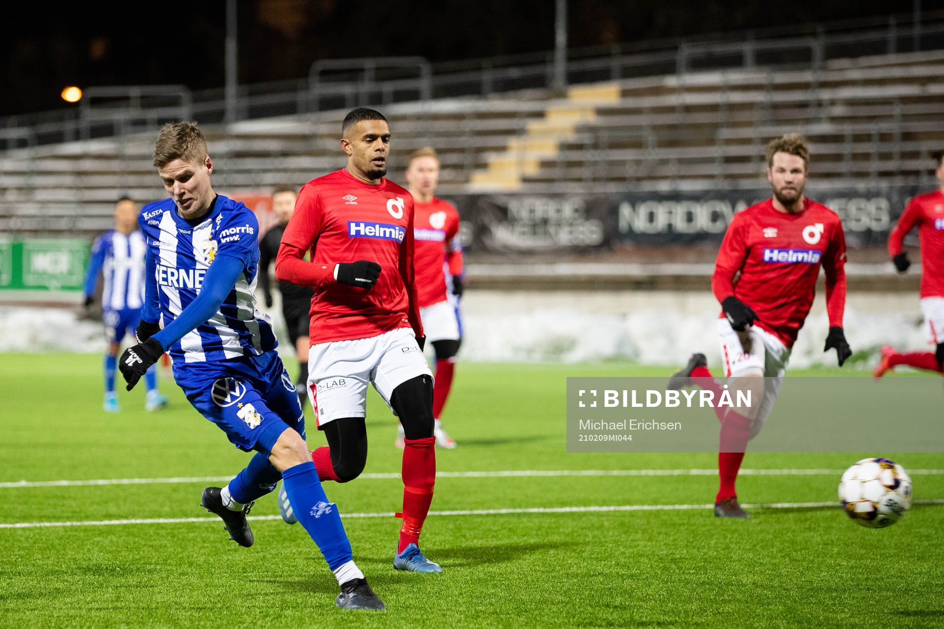 IFK Göteborgs Gustaf Norlin skjuter 1-2