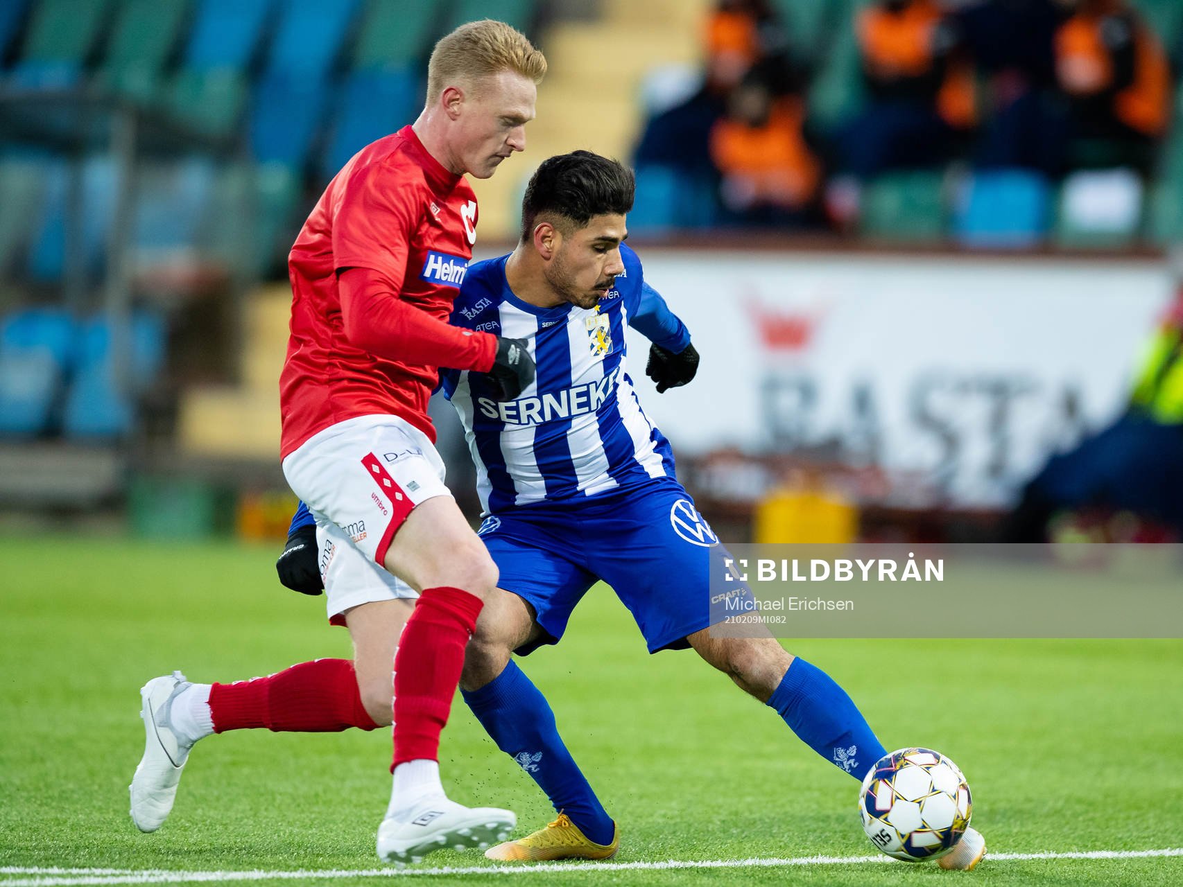 Degerfors Nicklas Maripuu och IFK Göteborgs Hosam Aiesh