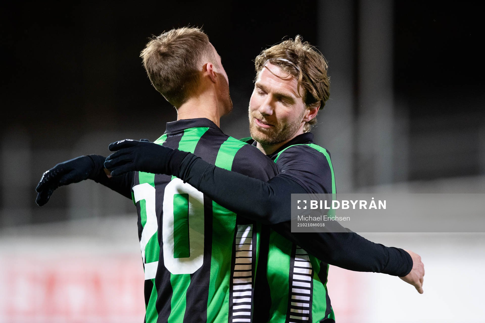 GAIS Daniel Sterner jublar ihop med August Wängberg