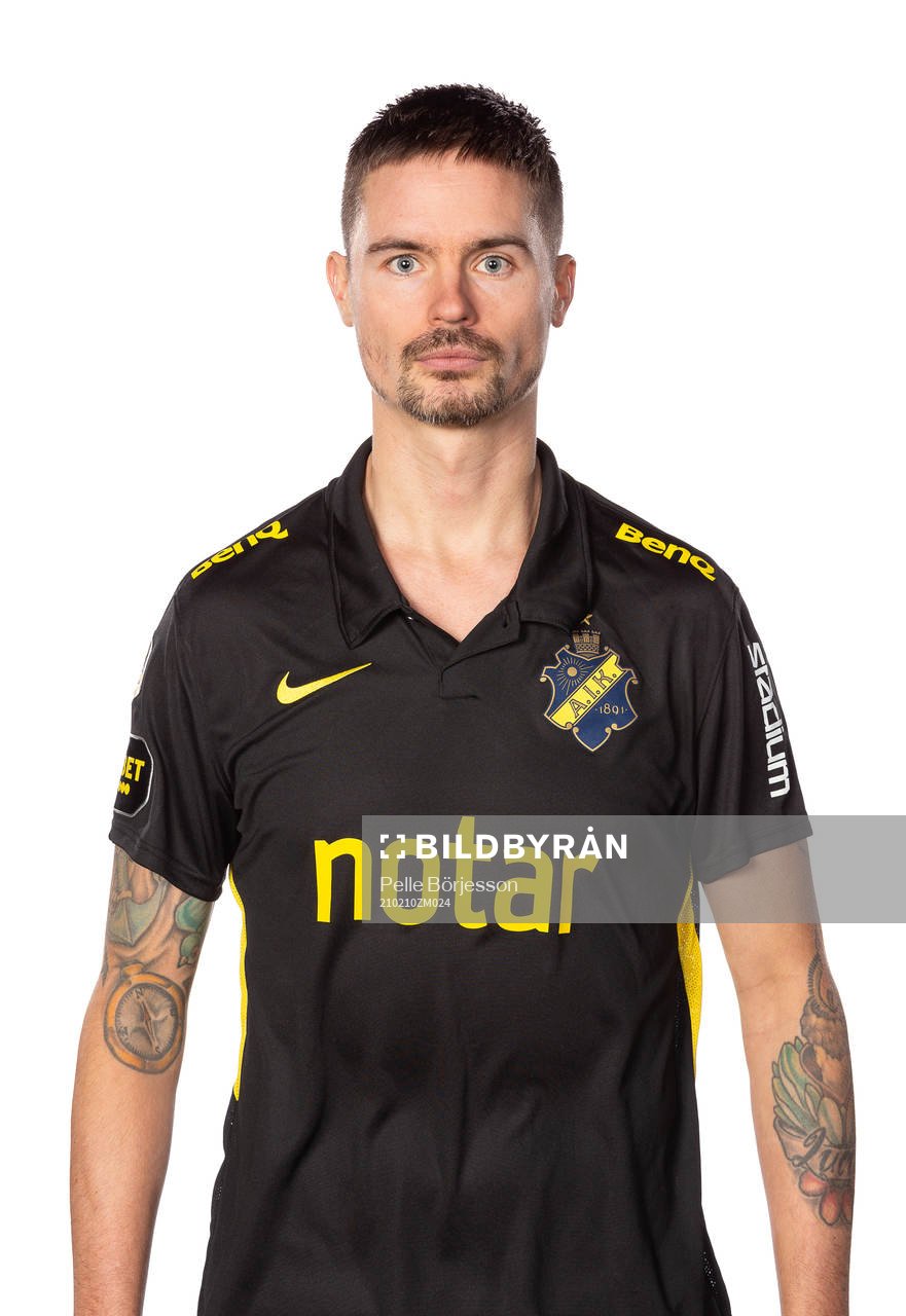 s Mikael Lustig
