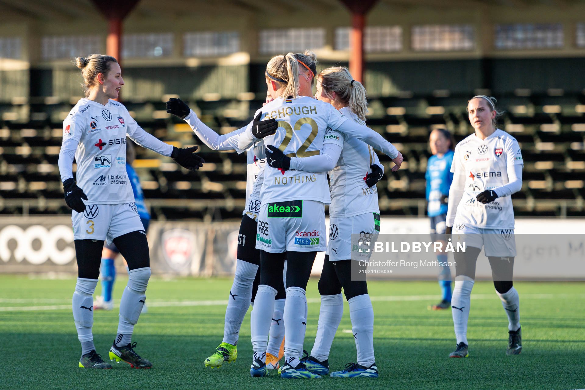 Rosengårds spelare jublar