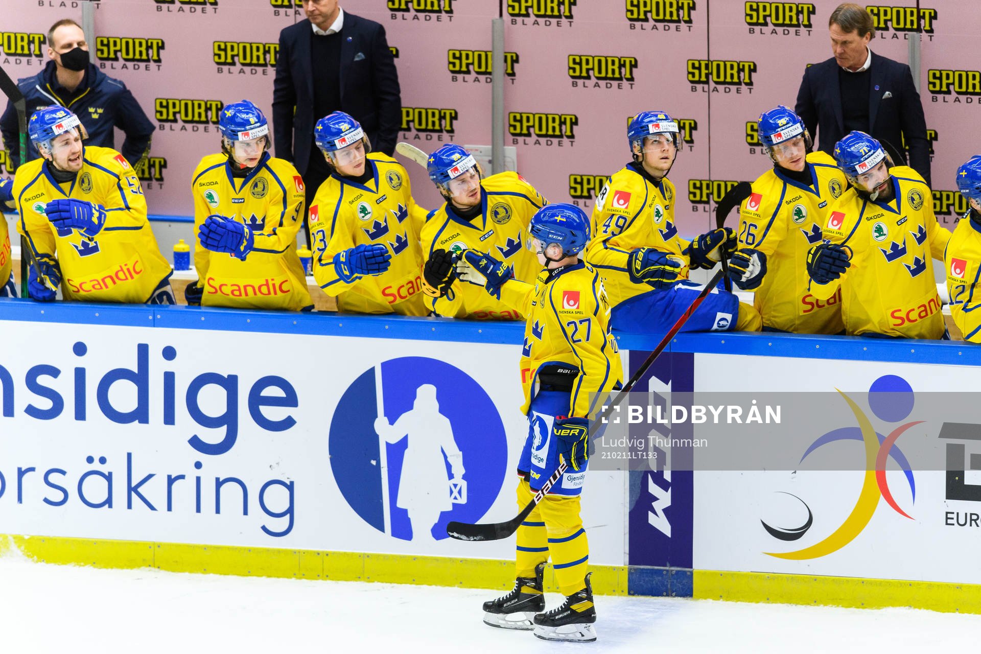 Nils Lundkvist of Sweden celebrate with teammates