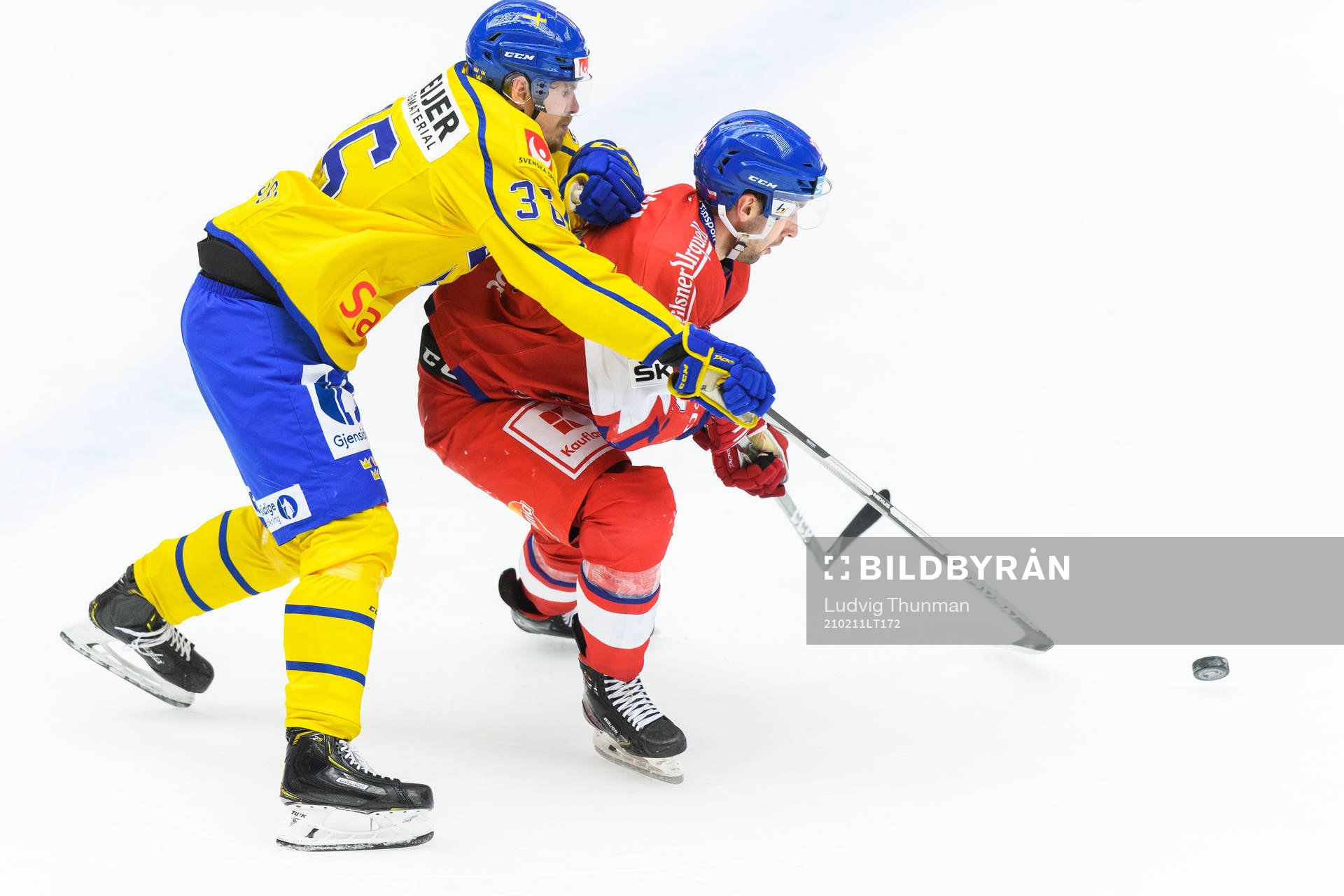 Ondrej Roman of Czech Republic and Emil Larsson of Sweden