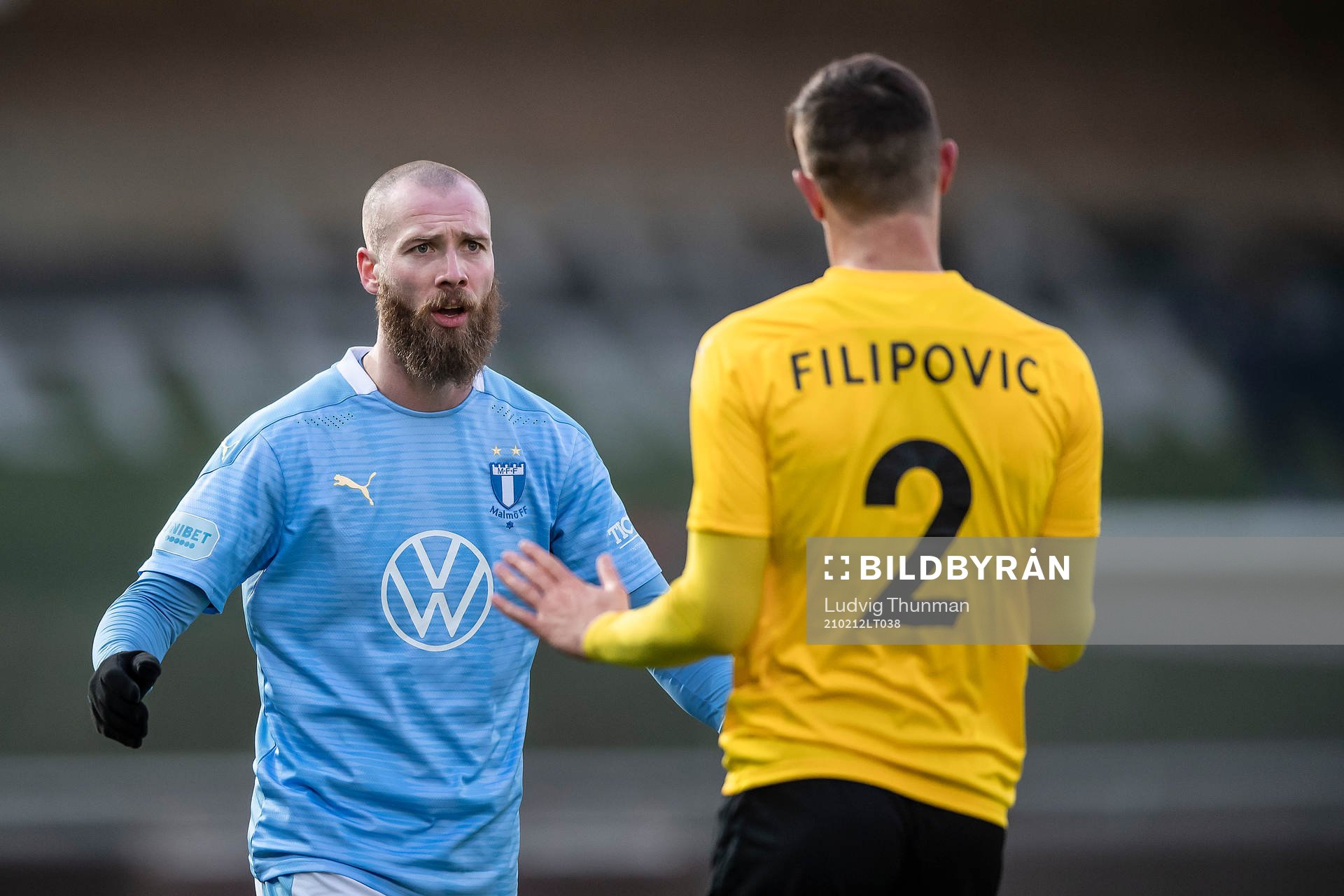 Malmö FFs Jo Inge Berget reagerar mot Mjällbys Josip