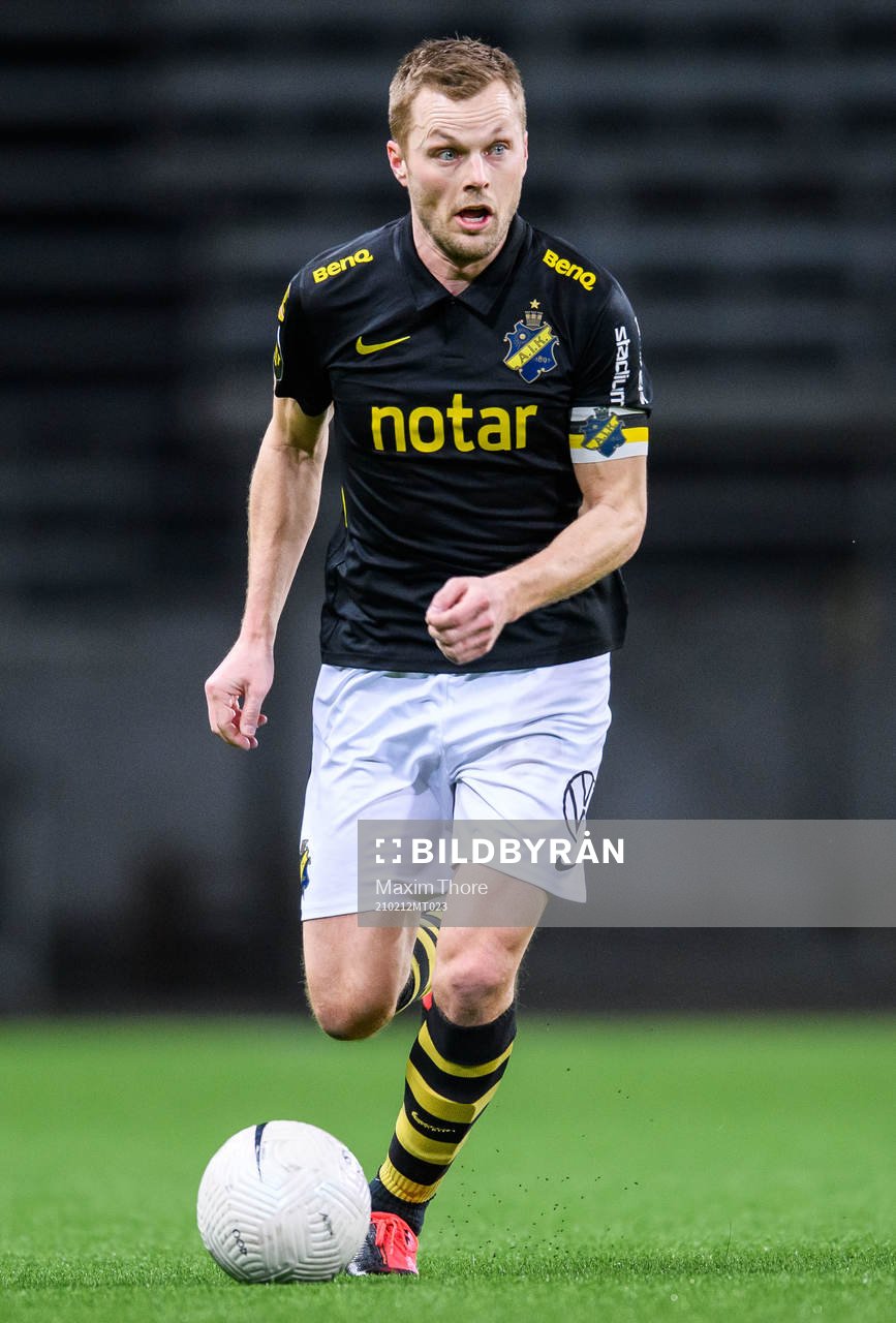 s Sebastian Larsson