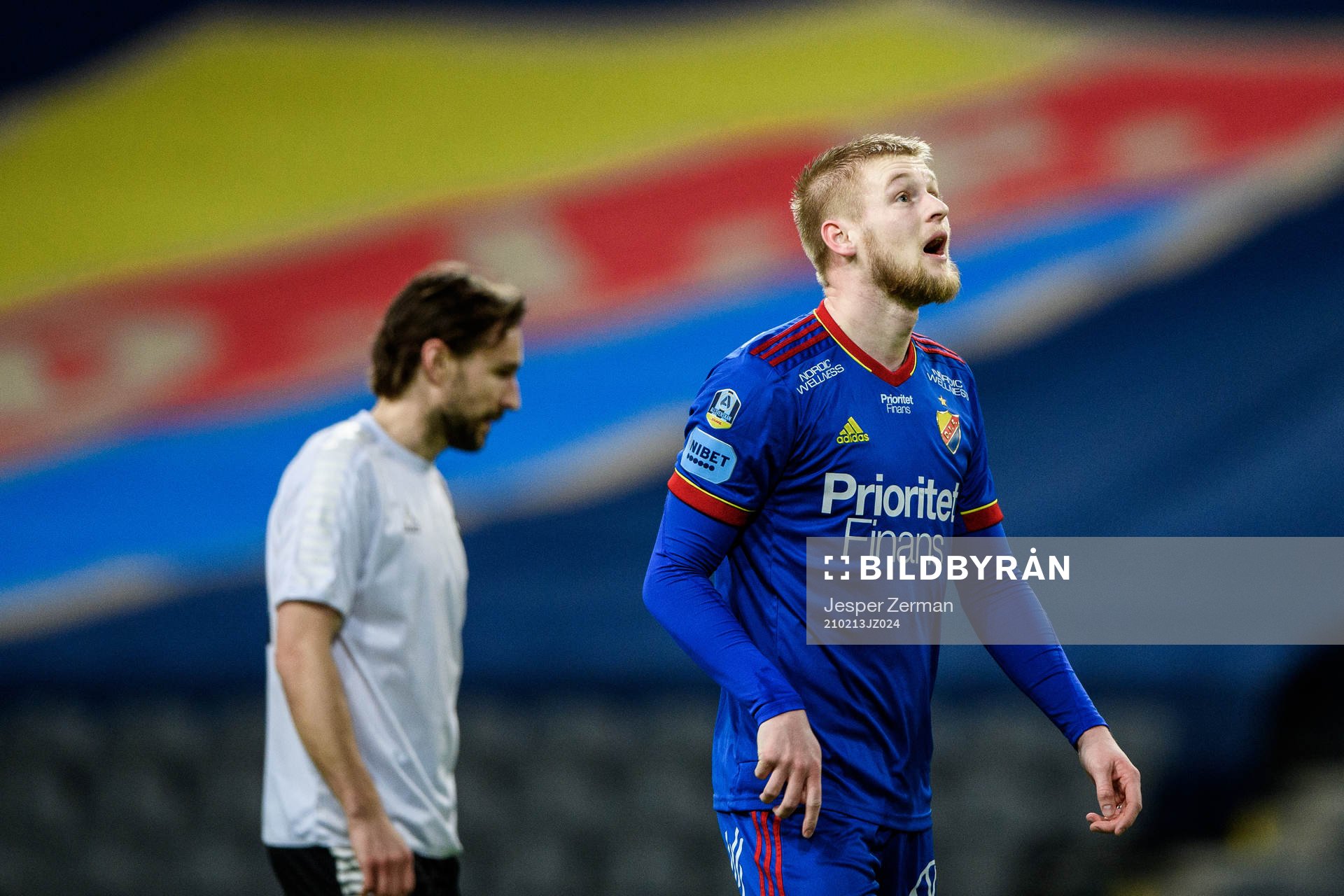 Örebros Kevin Walker och Djurgårdens Kalle Holmberg