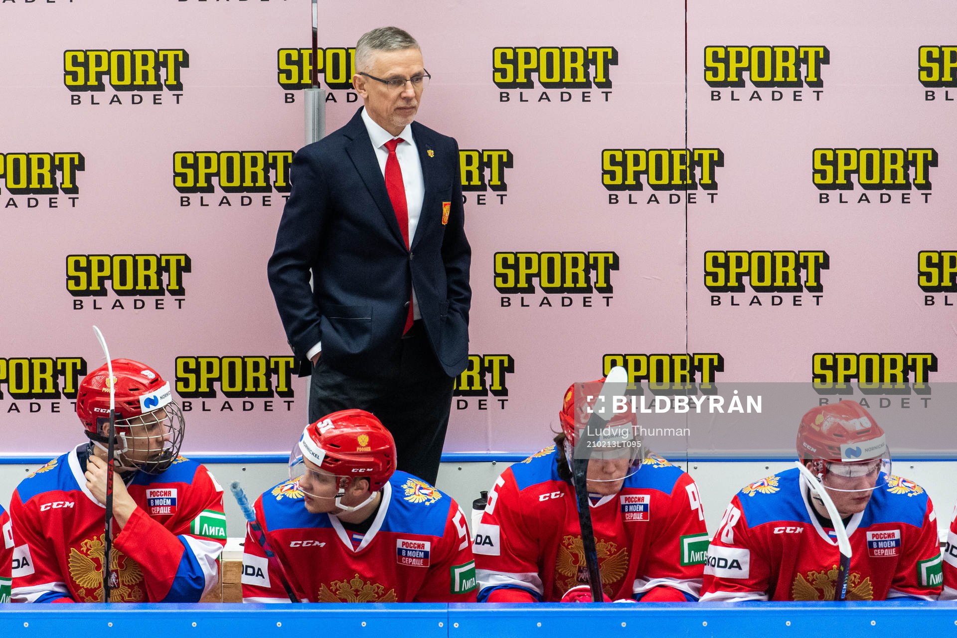 Head coach Igor Larionov of Russia