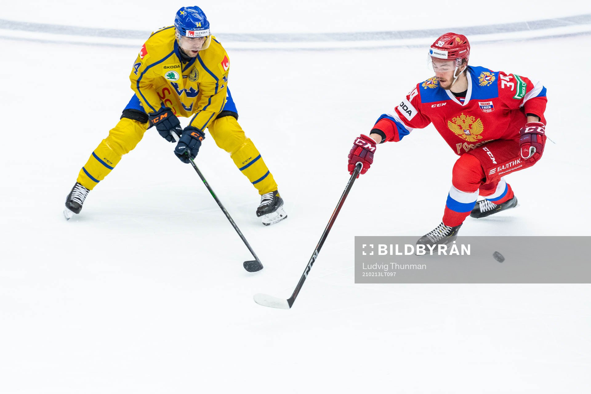 Emil Pettersson of Sweden and Daniil Misyul of Russia