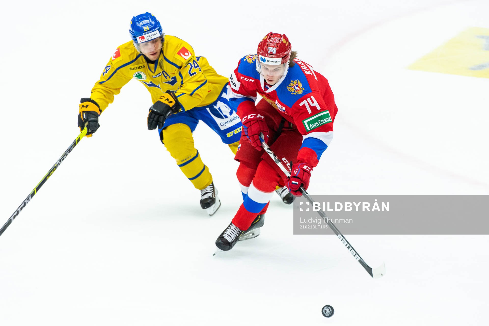 Andreas Wingerli of Sweden and Vitali Kravtsov of Russia