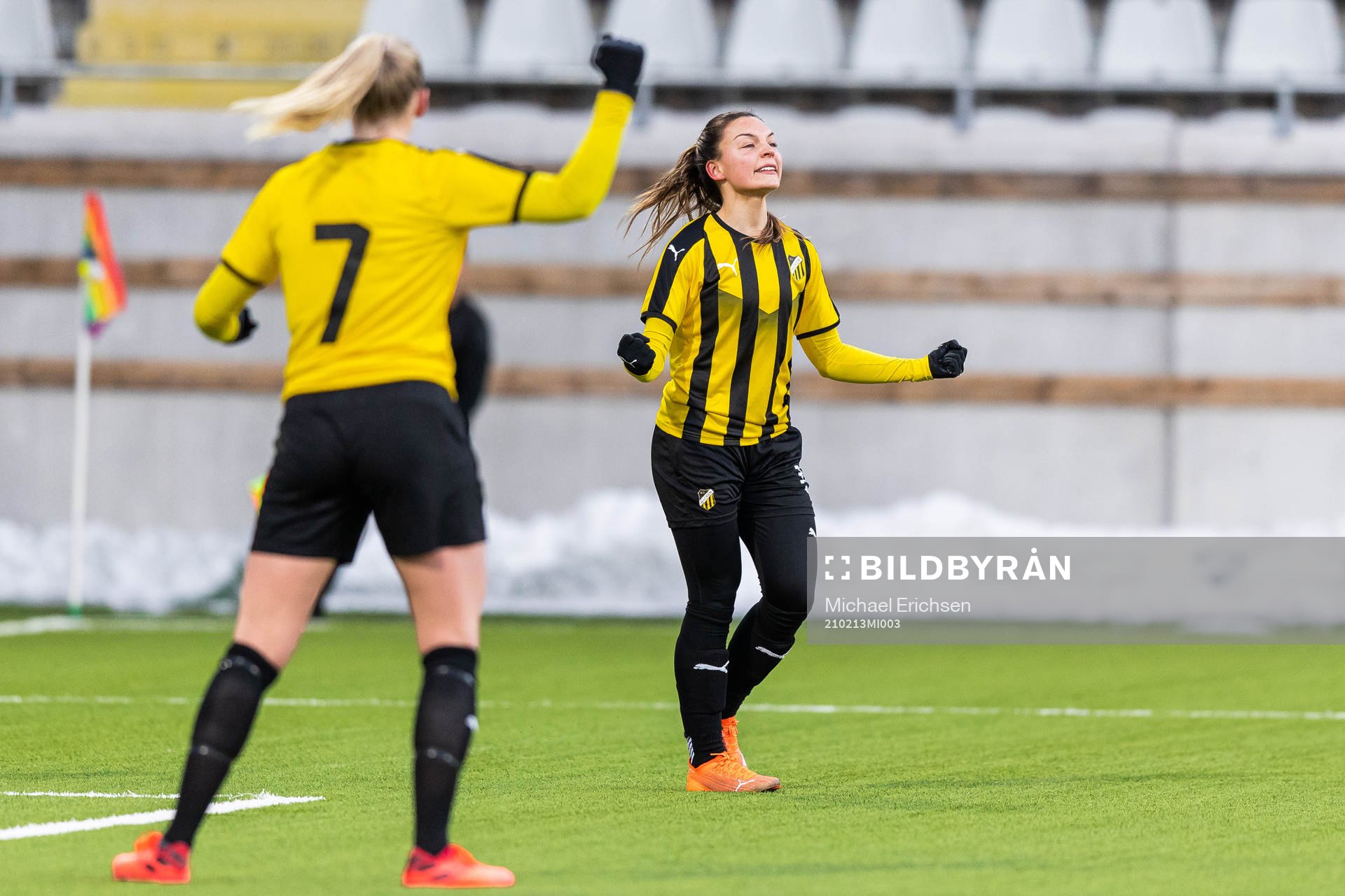 Häckens Johanna Rytting Kaneryd jublar