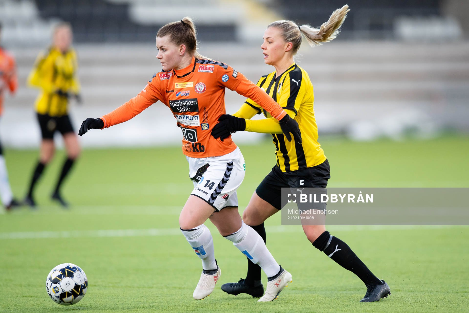 Kristianstads Tilda Persson och Häckens Lotta Ökvist