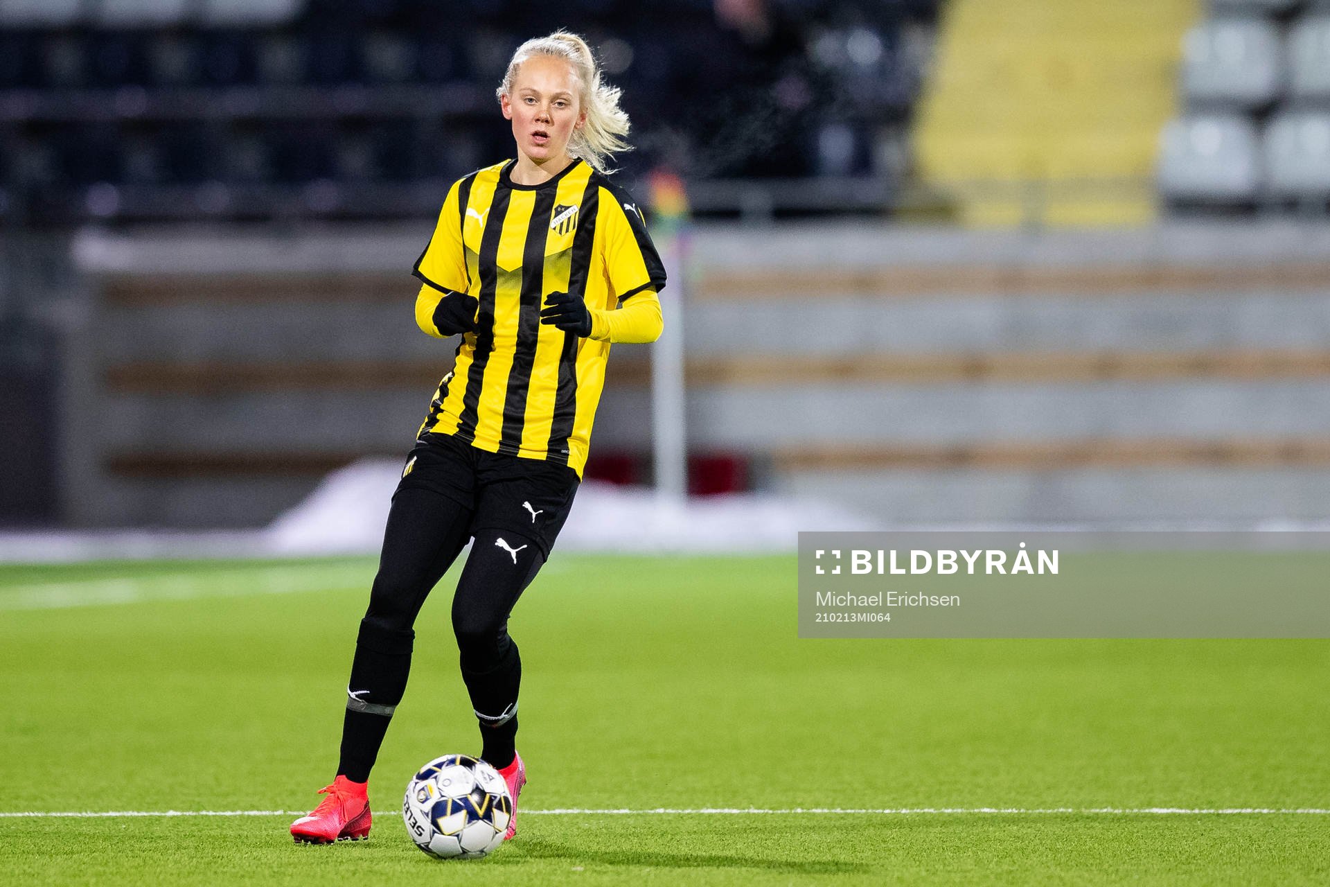 Häckens Molly Johansson