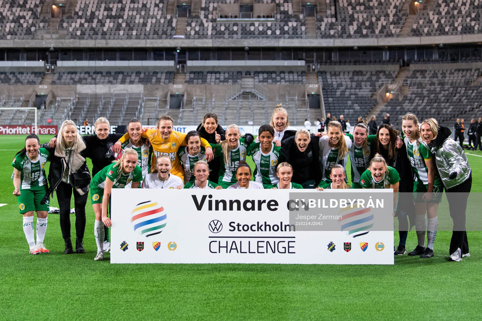 Hammarbys spelare jublar