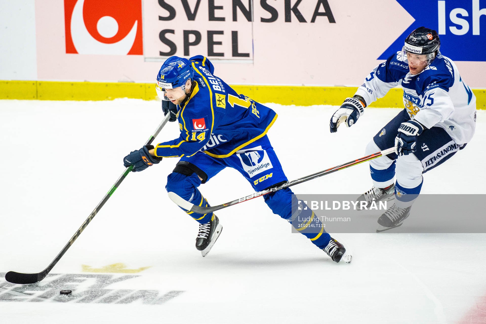 Emil Pettersson of Sweden and Miro Aaltonen of Finland