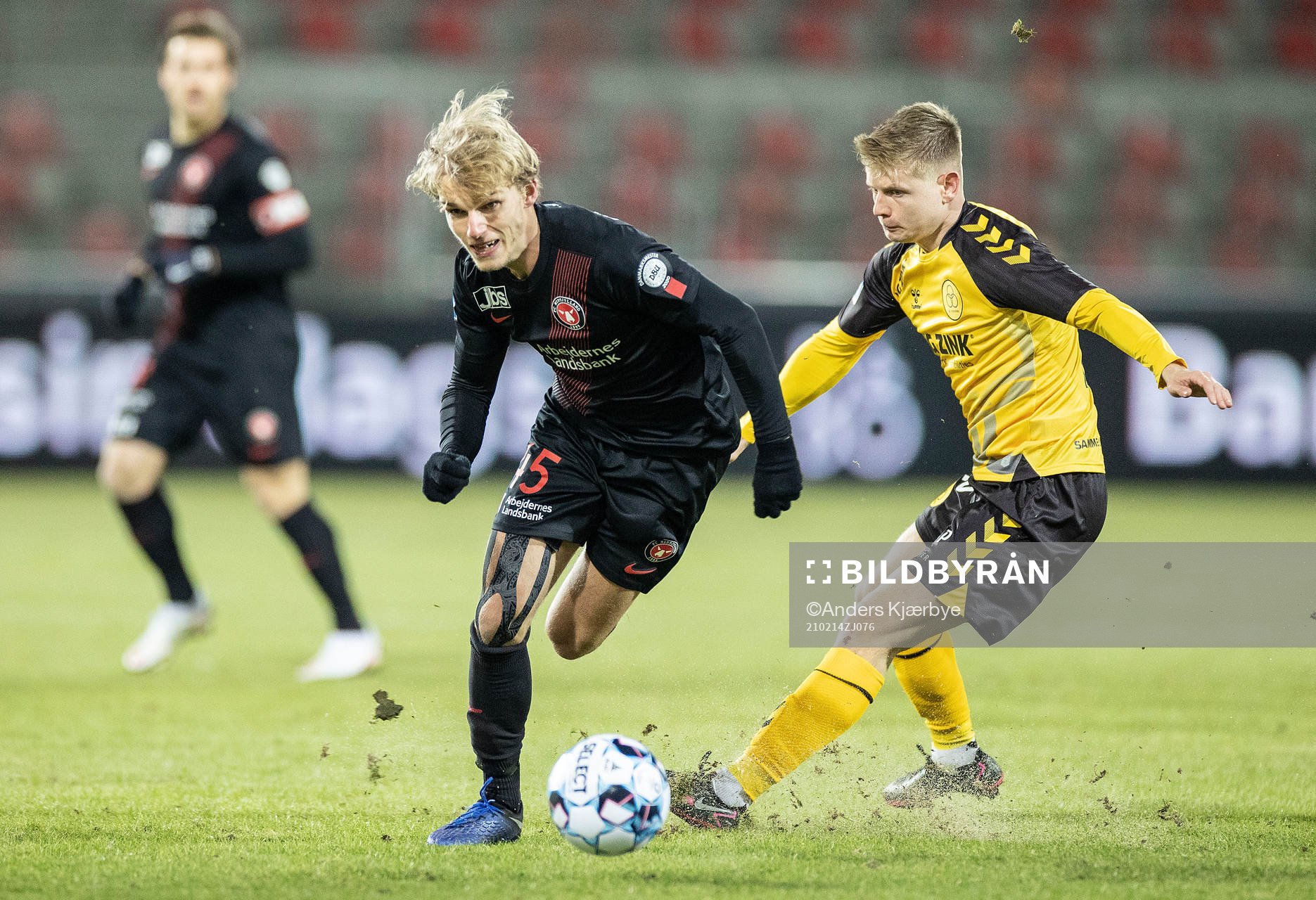 [DK=20210214: Gustav Isaksen (45), FC Midtjylland og Jacob