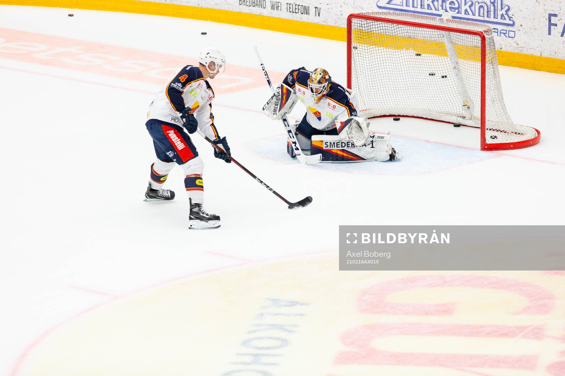 Djurgårdens Marcus Högström och målvakt Niklas Svedberg