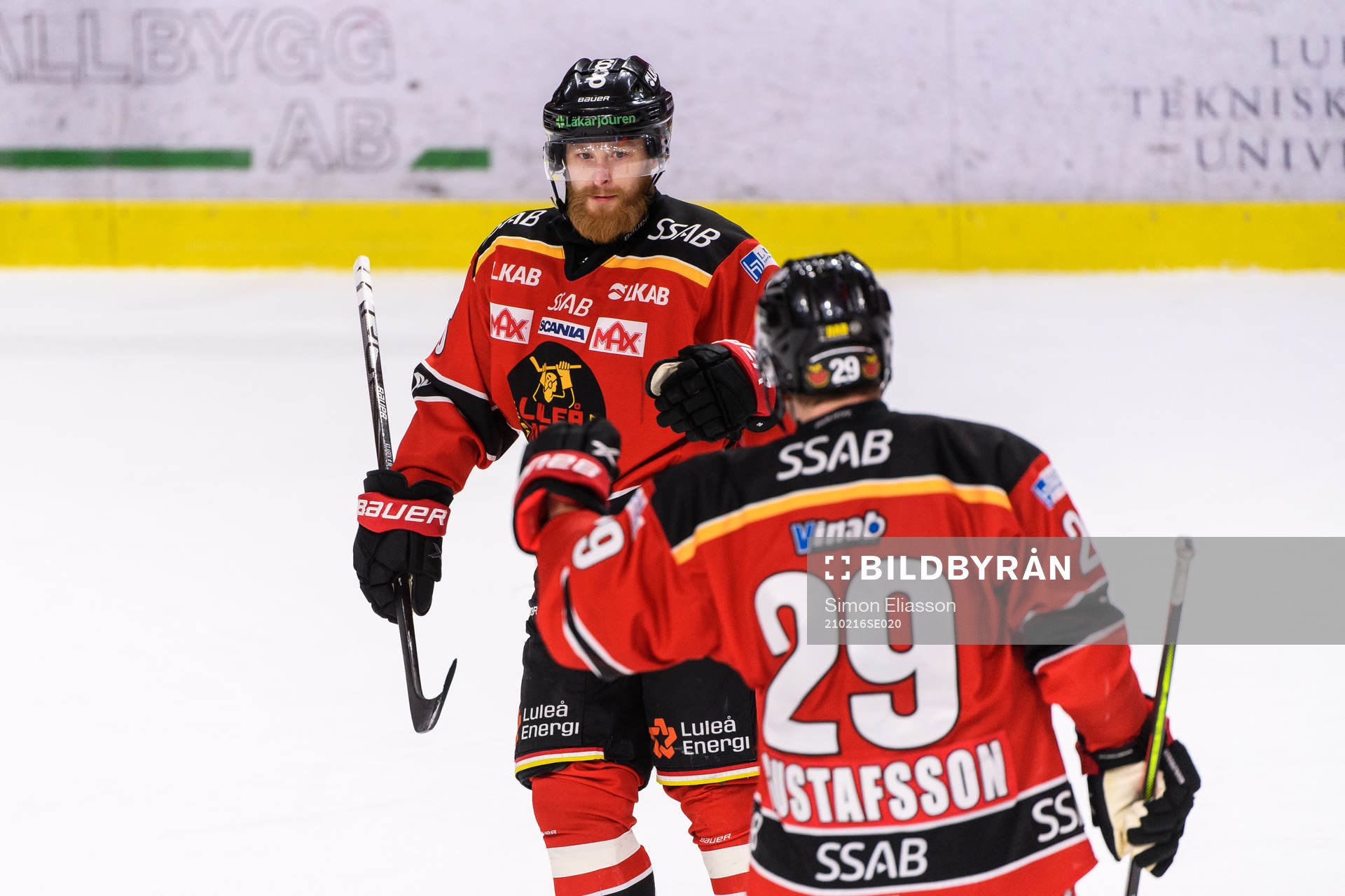 Luleås Linus Klasen jublar