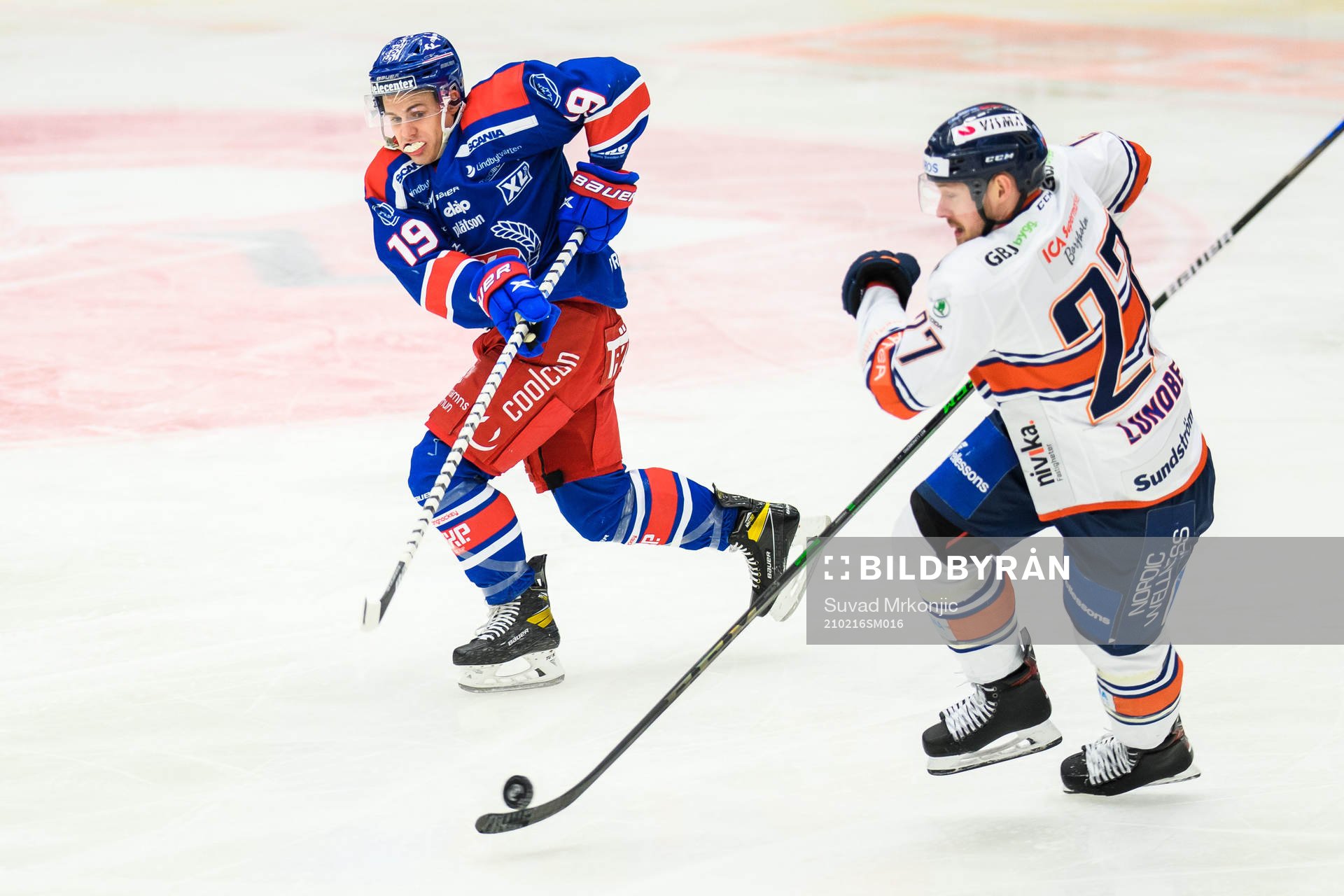 Oskarshamns Tyler Kelleher och Växjös Martin Lundberg