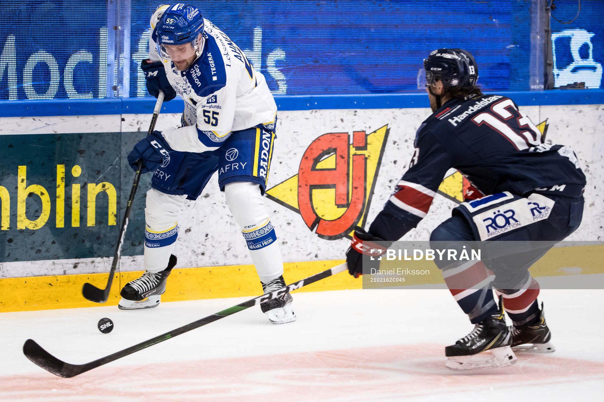 Leksands Jonas Ahnelöv och Linköpings Andrew Gordon