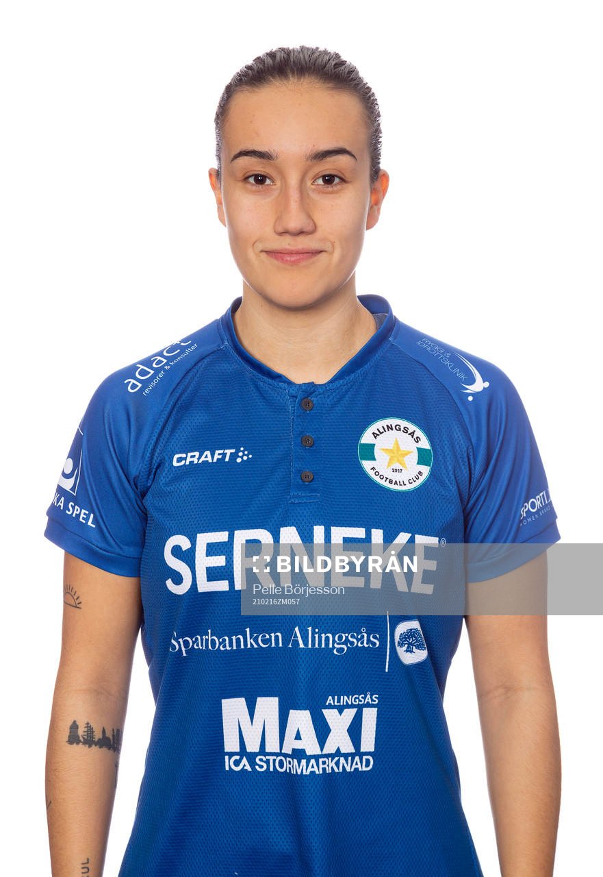 Alingsås målvakt Karolina B Stenman poserar för ett porträtt den 16 februari 2021 i Alingsås.