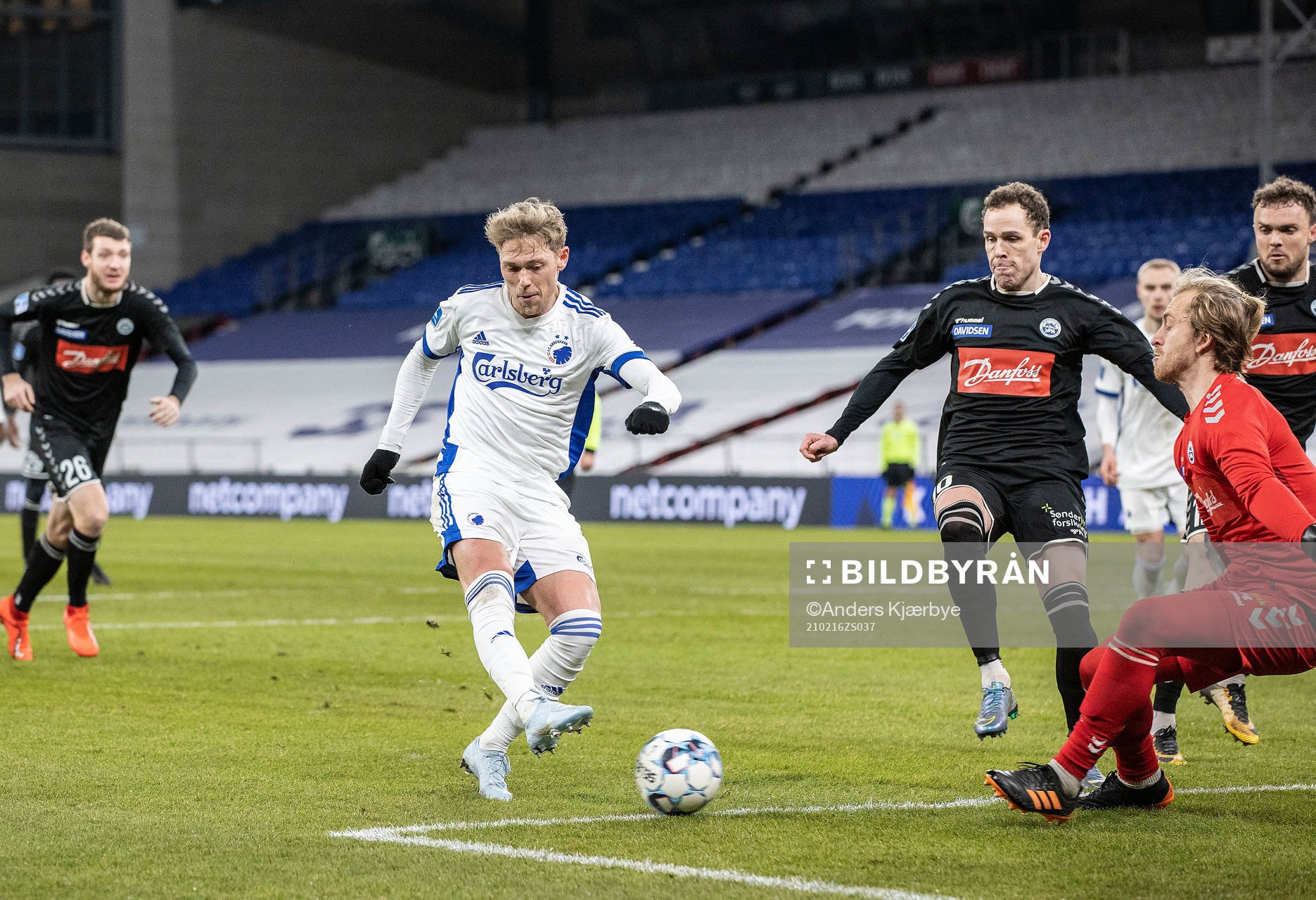 [DK=20210215: Viktor Fischer (7), FC København, scorer til