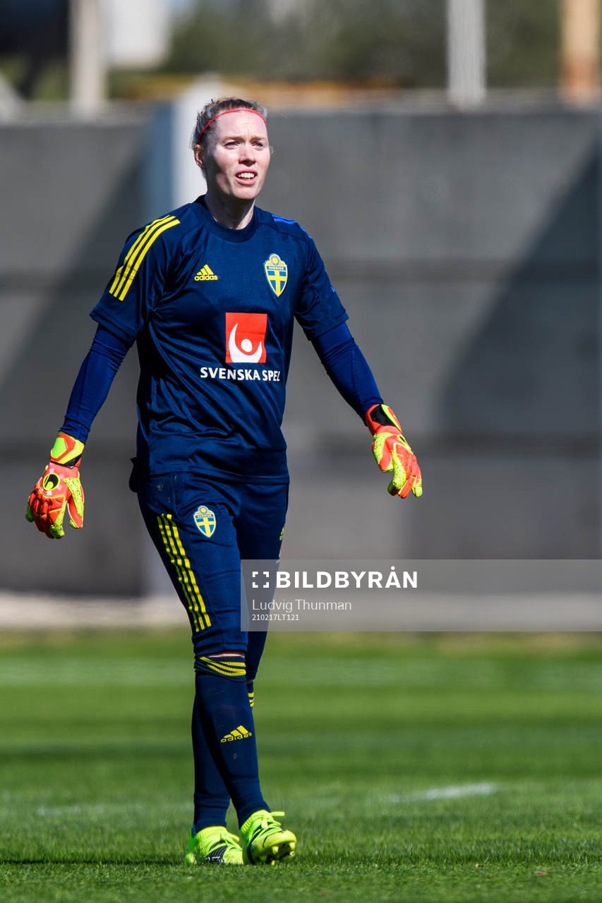 Goalkeeper Hedvig Lindahl