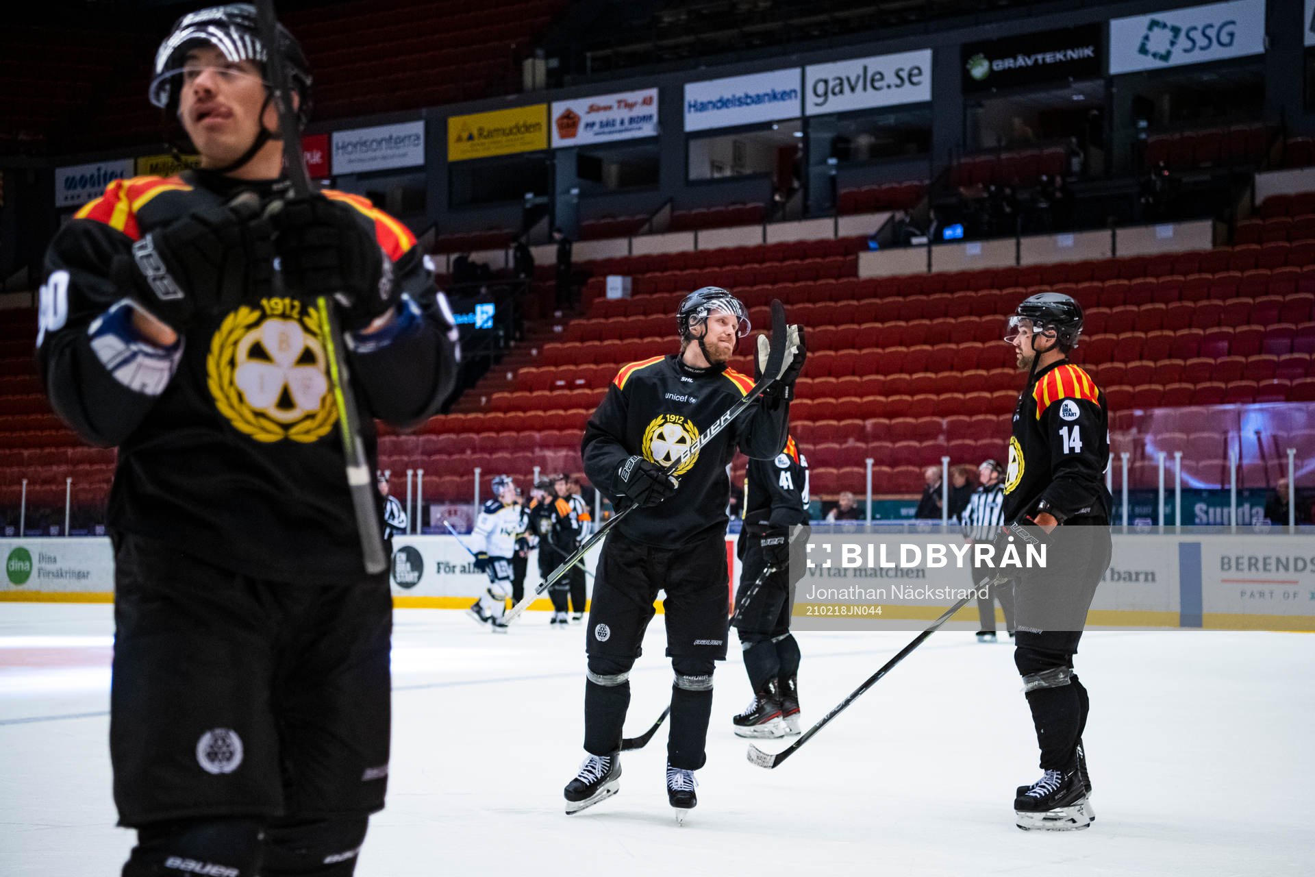 Brynäs spelare jublar