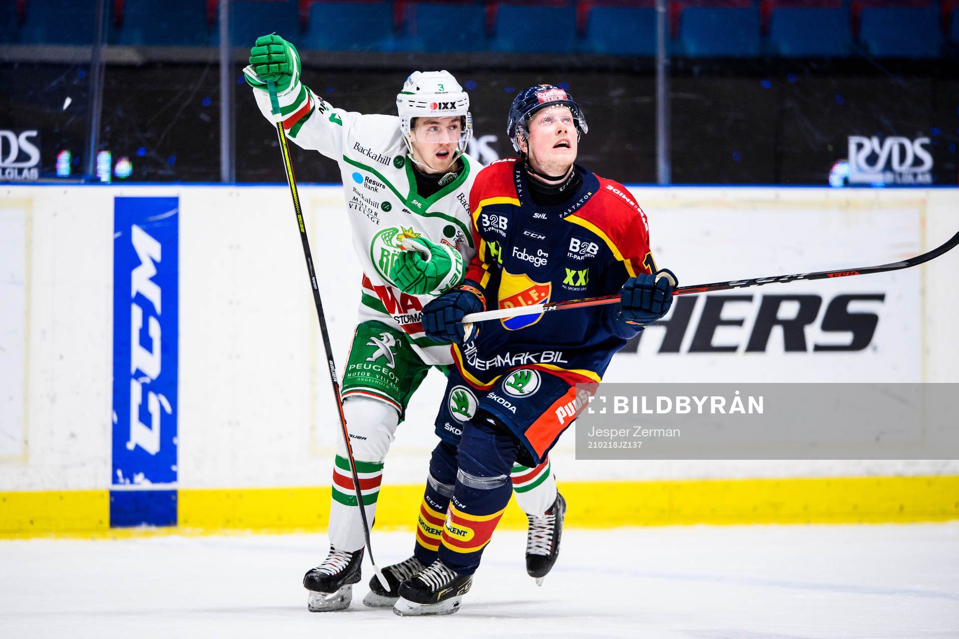Rögles Linus Sjödin och Djurgårdens Kalle Östman