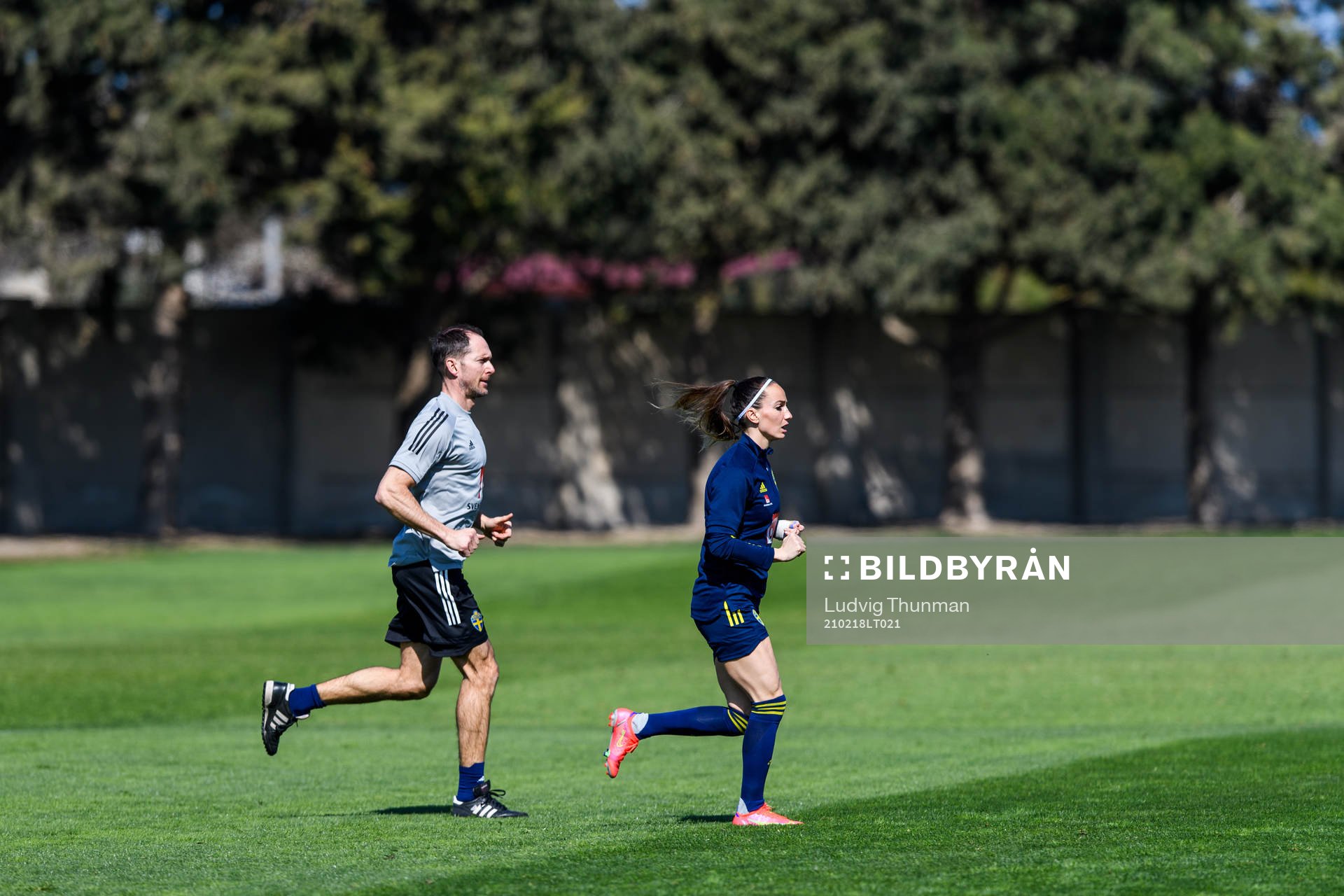 Martin Bergqvist, physio and Kosovare Asllani 0during a