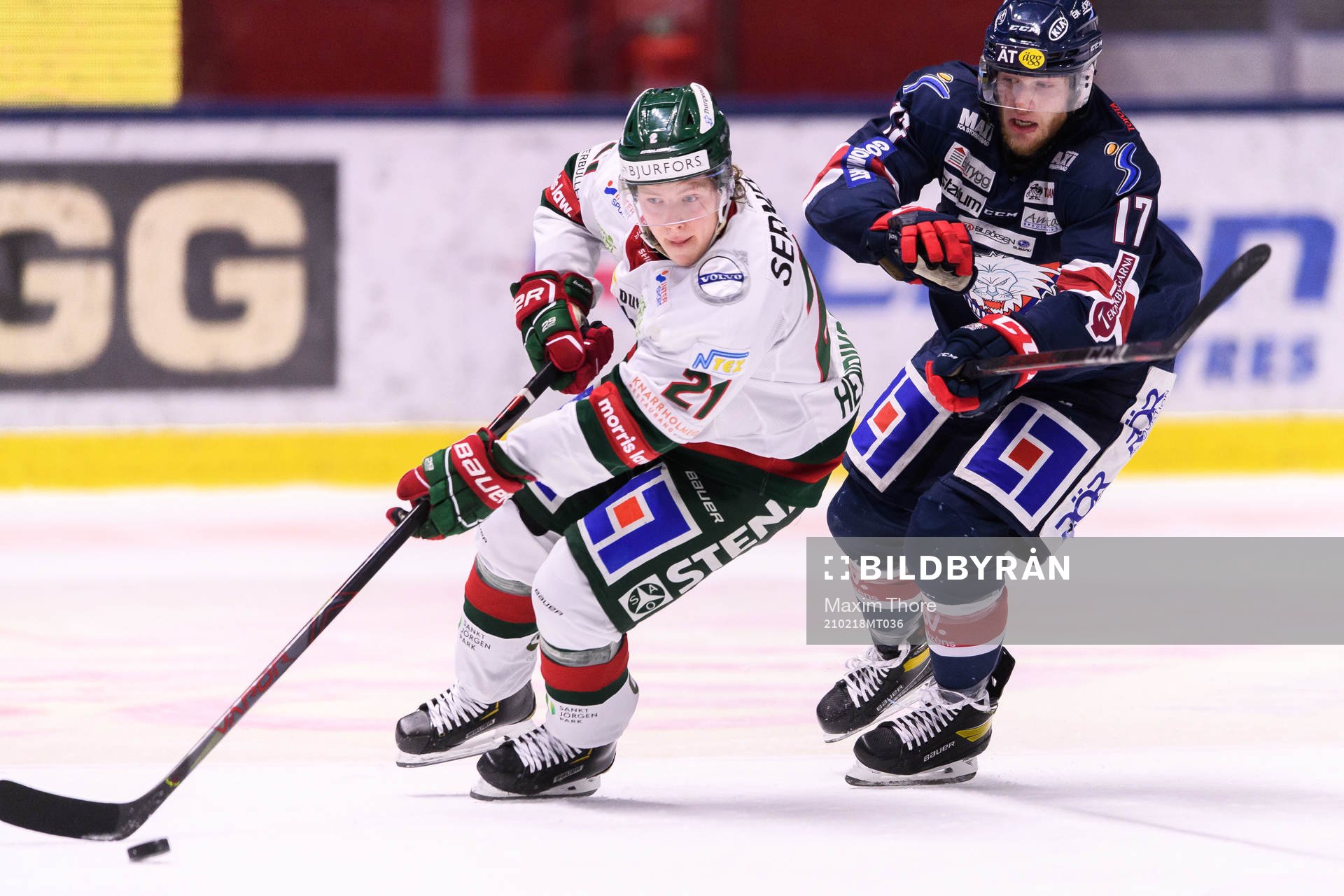 Frölundas Karl Henriksson och Linköpings Niko Ojamäki