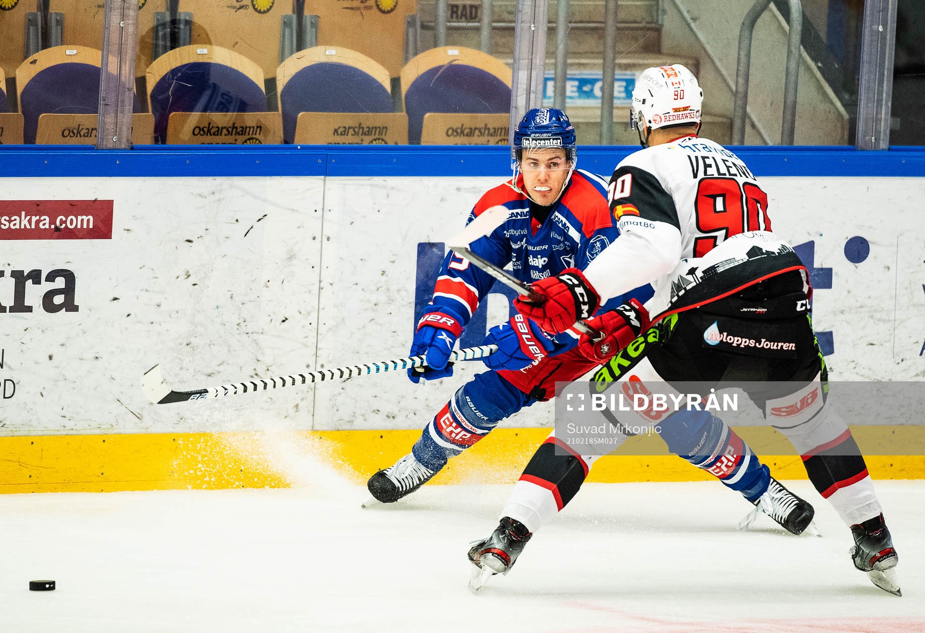 Oskarshamns Tyler Kelleher och Malmö Redhawks Joseph Veleno