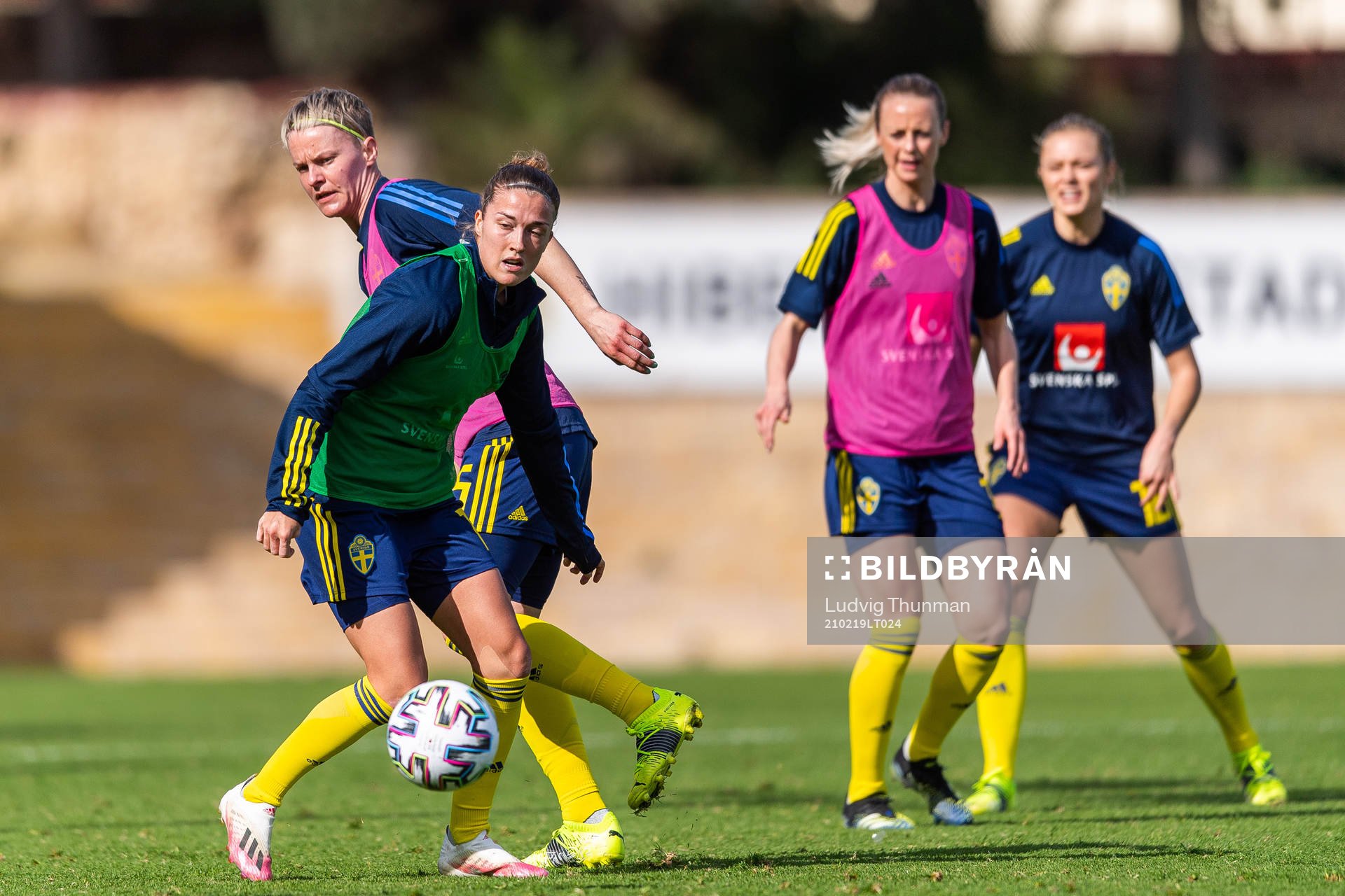 Filippa Angeldahl and Nilla Fischer of Sweden