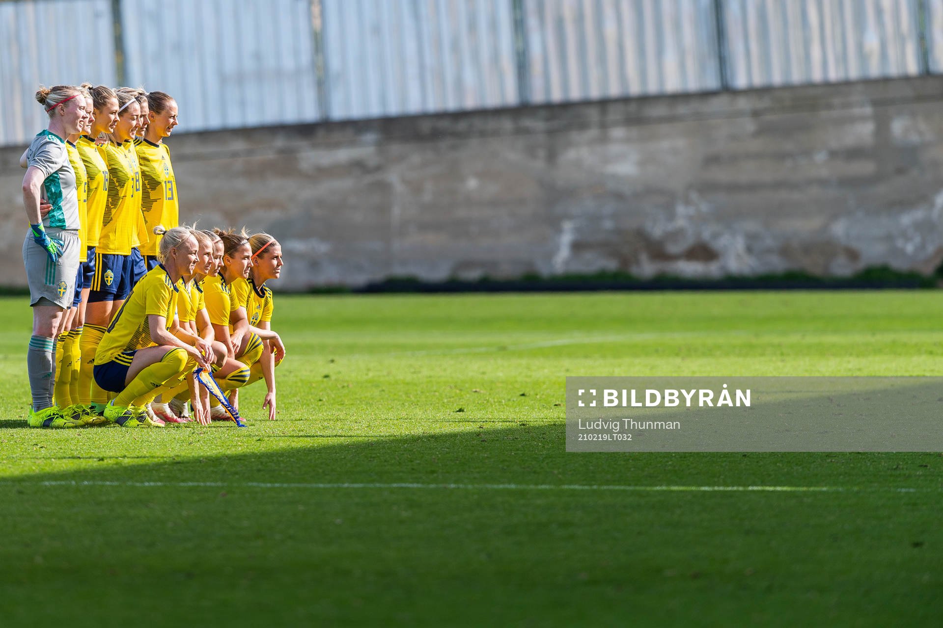 The starting eleven of of Sweden pose for a picture