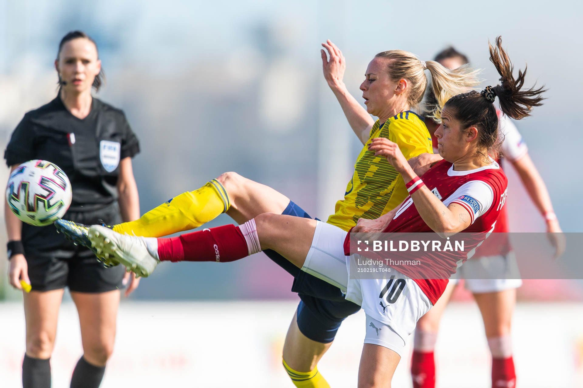 Amanda Ilestedt of Sweden and Laura Feiersinger of Austria