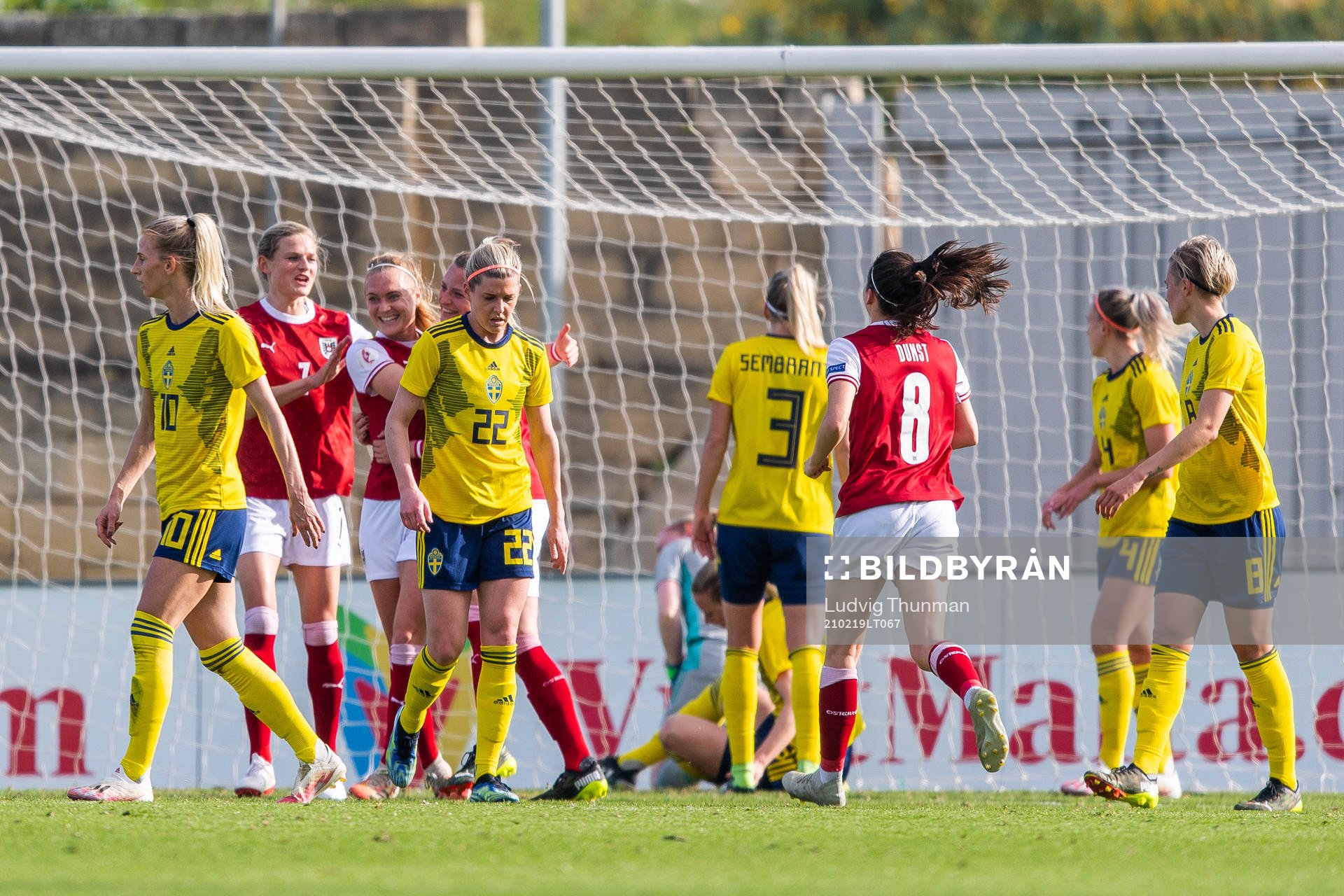 Virginia Kirchberger of Austria celebrates with team mates