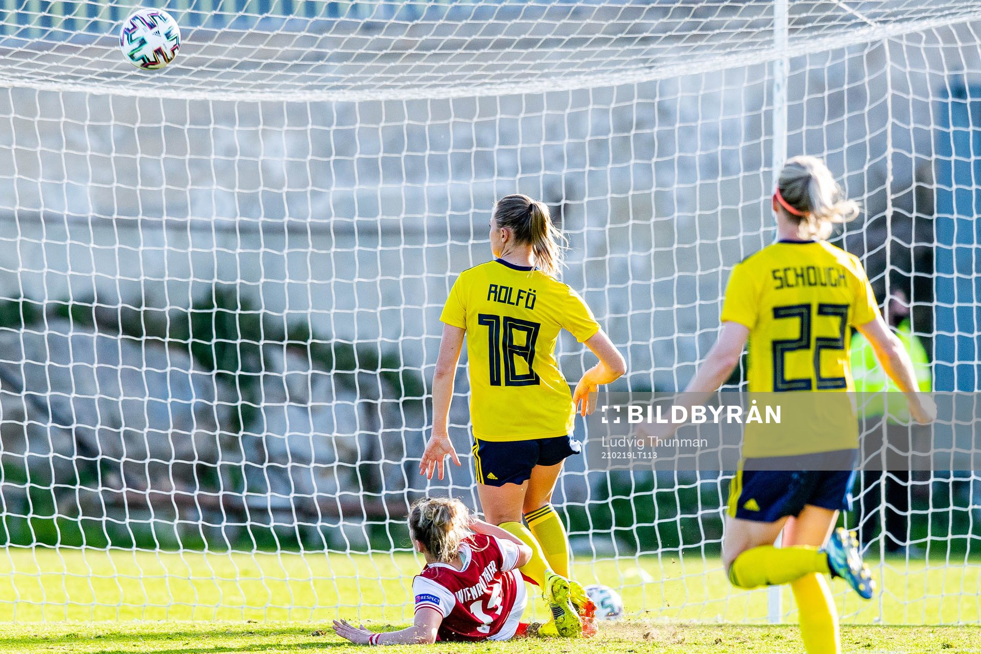 Fridolina Rolfö of Sweden scores 1-5