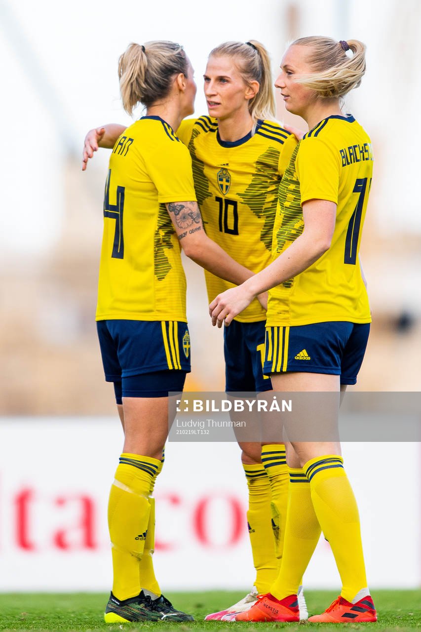 Sofia Jakobsson of Sweden celebrates with Nathalie Björn