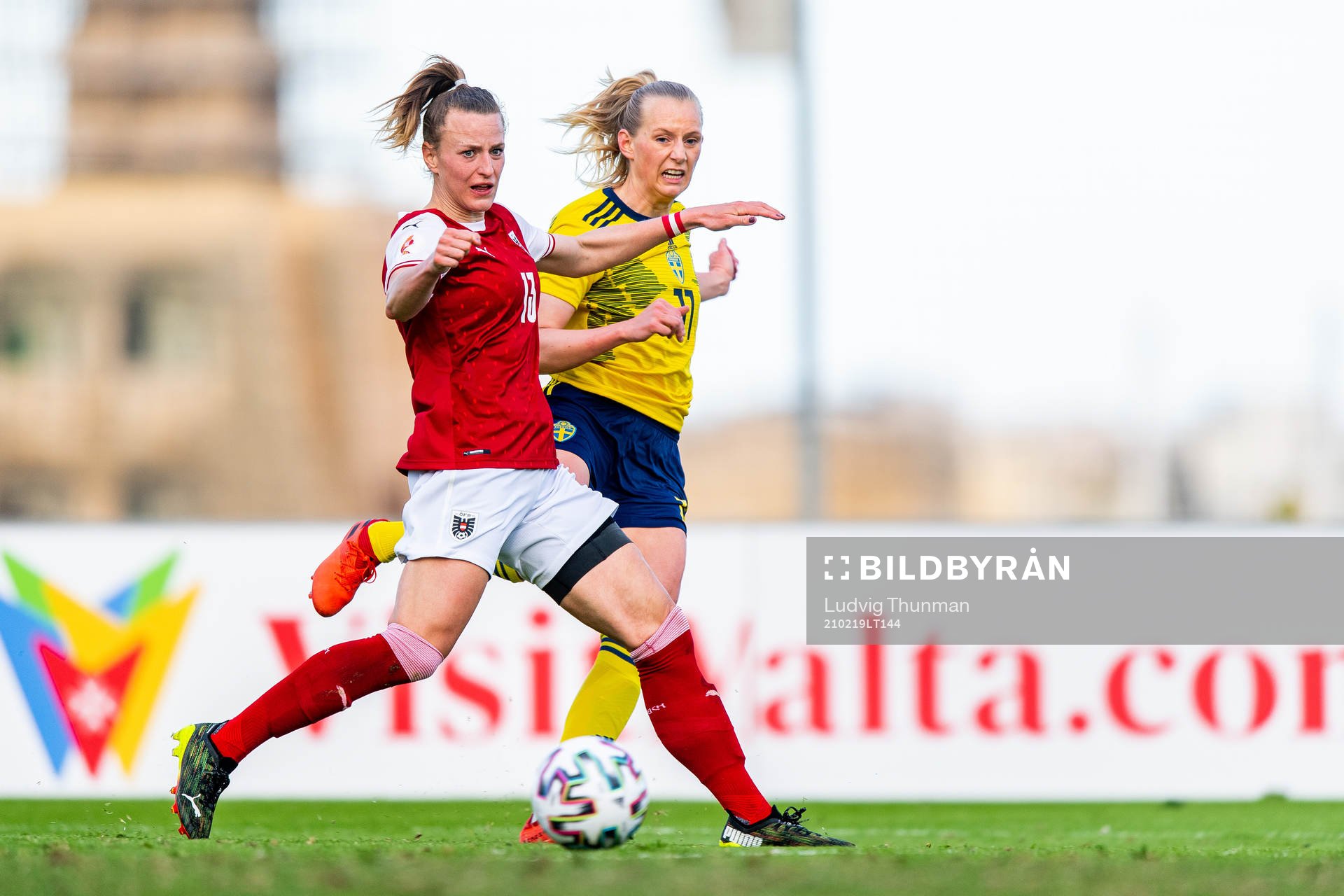 Virginia Kirchberger of Austria and Stina Blackstenius of