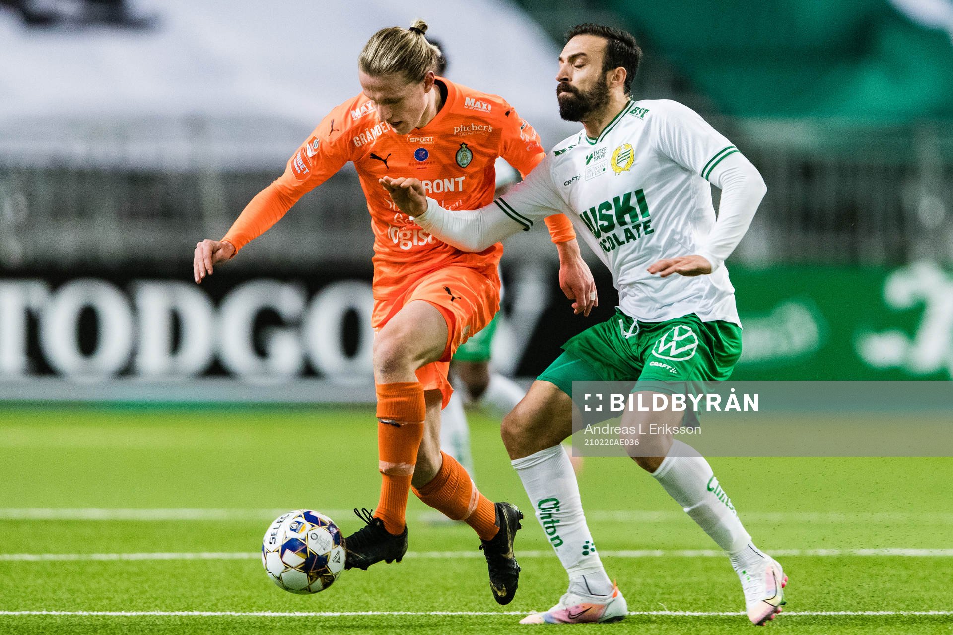 AFC Eskilstunas Viktor Götesson och Hammarbys Abdul Khalili