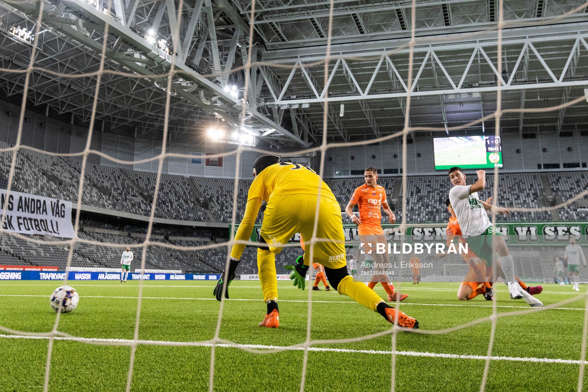 Hammarbys Astrit Selmani gör 2-0 för Hammarbys bakom AFC