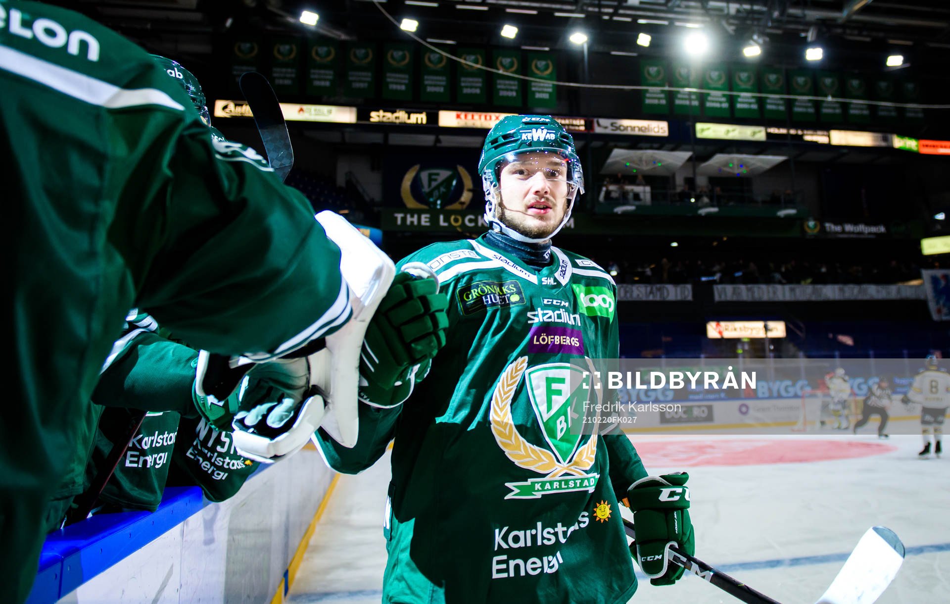 Färjestads Jakob Forsbacka Karlsson jublar