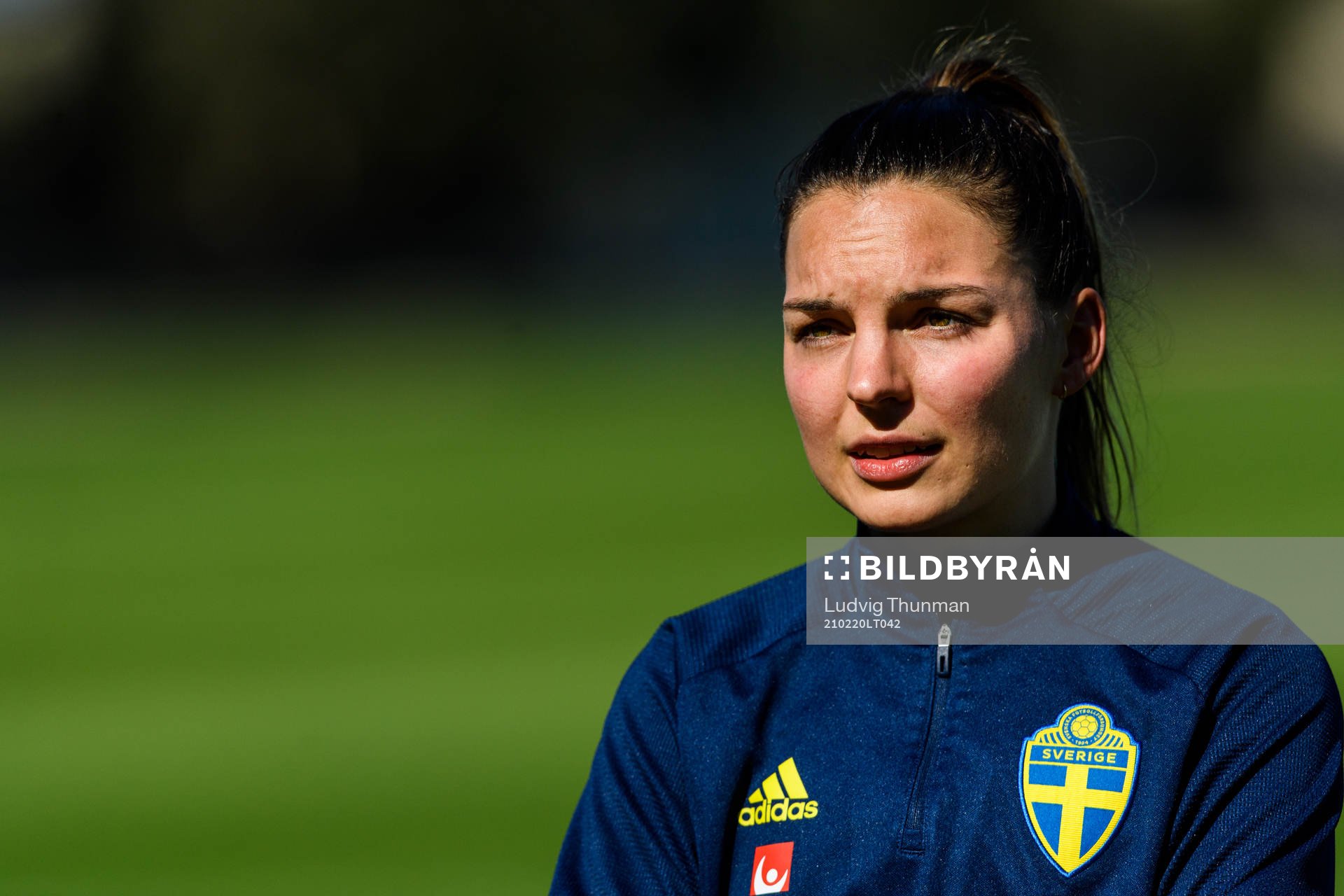 Johanna Rytting Kaneryd is interviewed by the media