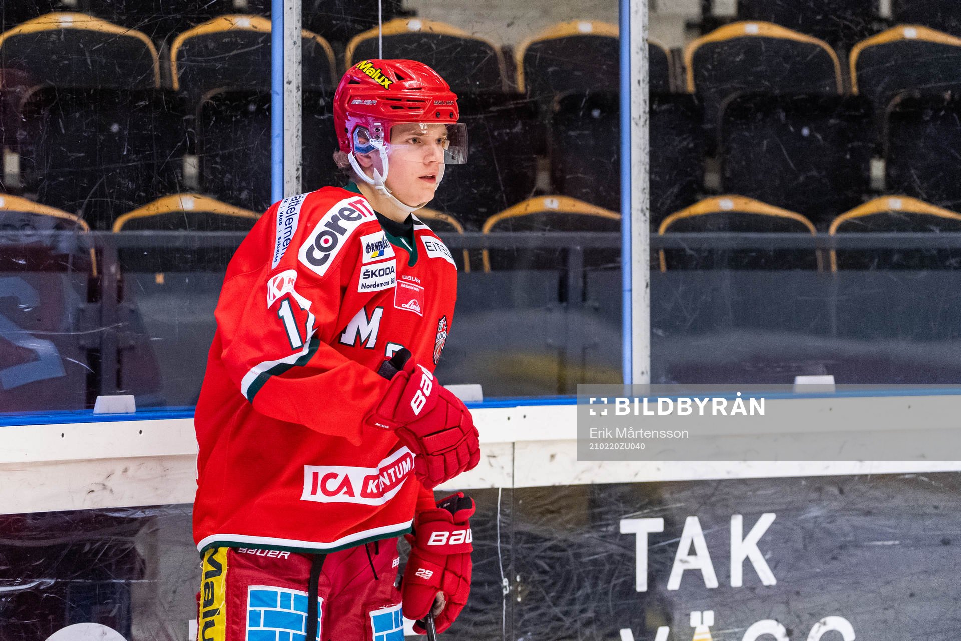 Modos Jesper Lindgren jublar